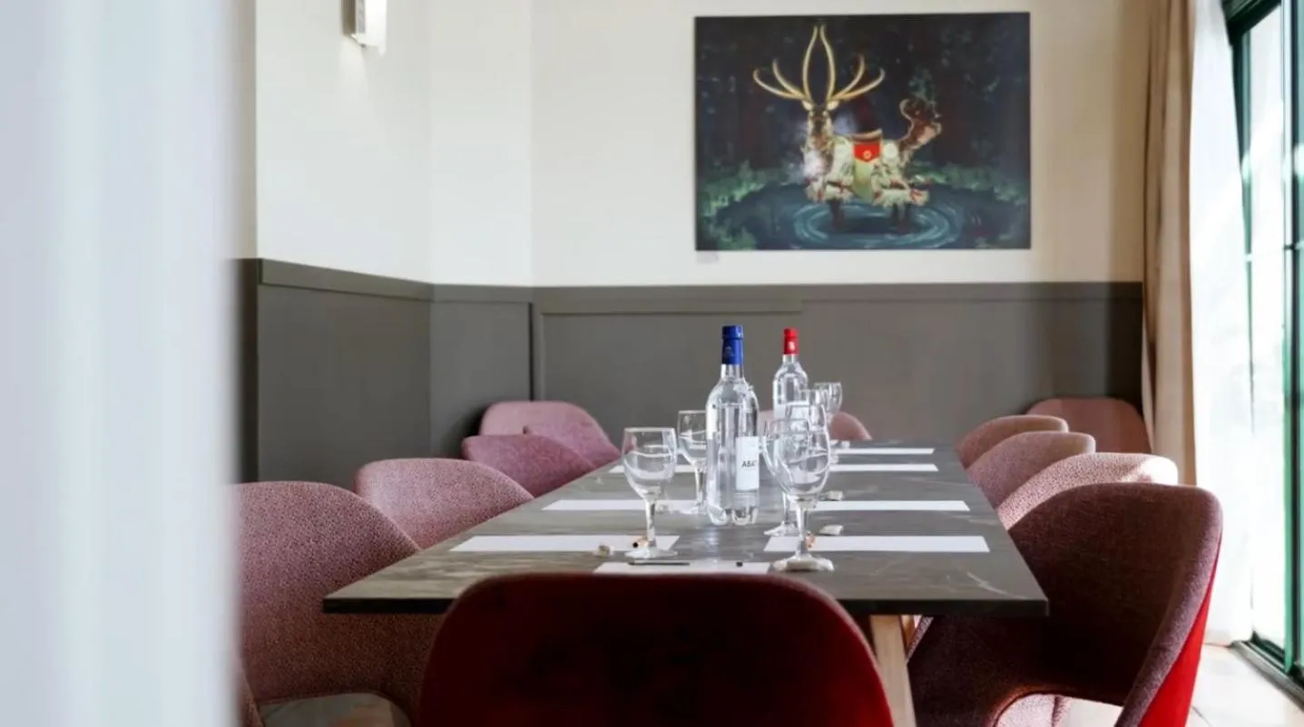 Property building in CÔTE GARONNE le BALCON DES DAMES -hôtel et restaurant- Tonneins Fauillet Marmande - vue panoramique bord de Garonne chambres climatisées