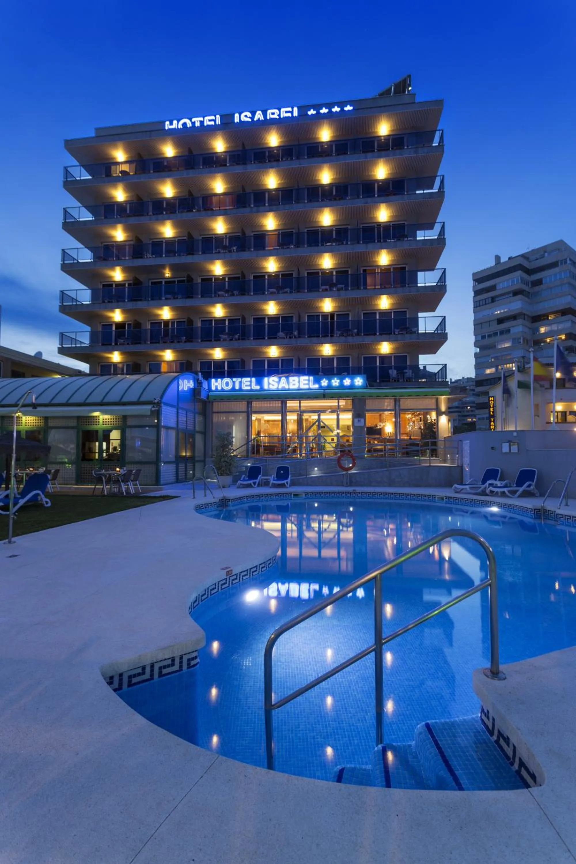 Facade/entrance in Hotel Isabel