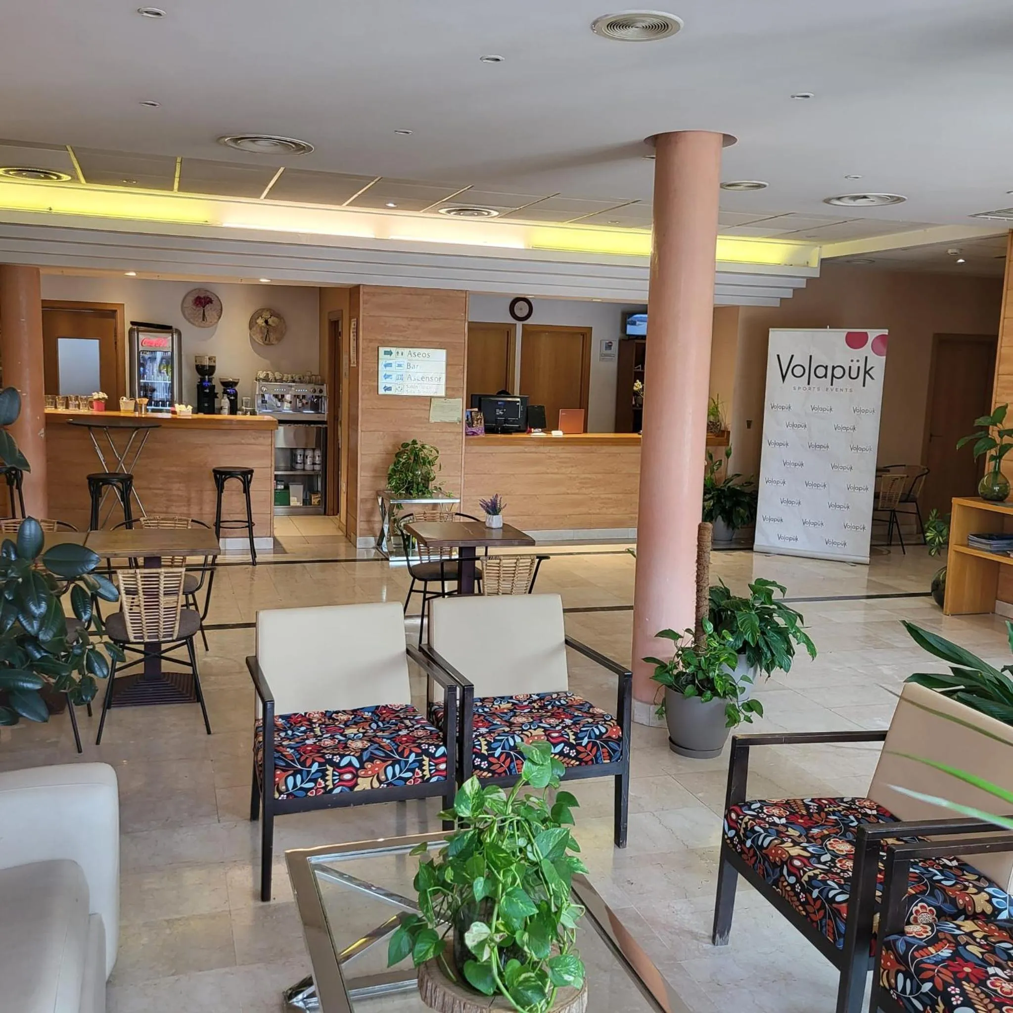 Communal lounge/ TV room in Hotel Torcal