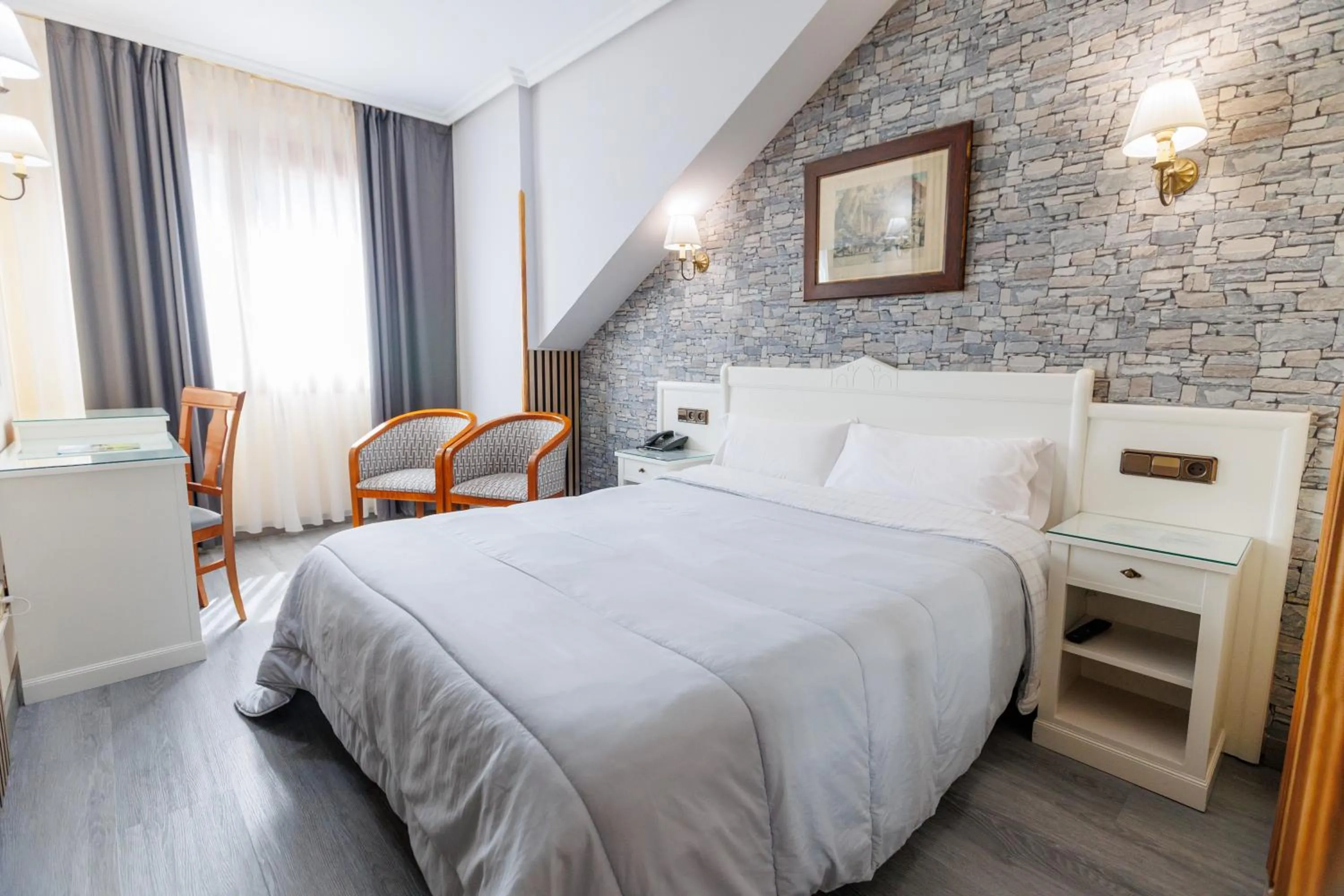 Bed in Hotel Ciudad Cangas de Onis