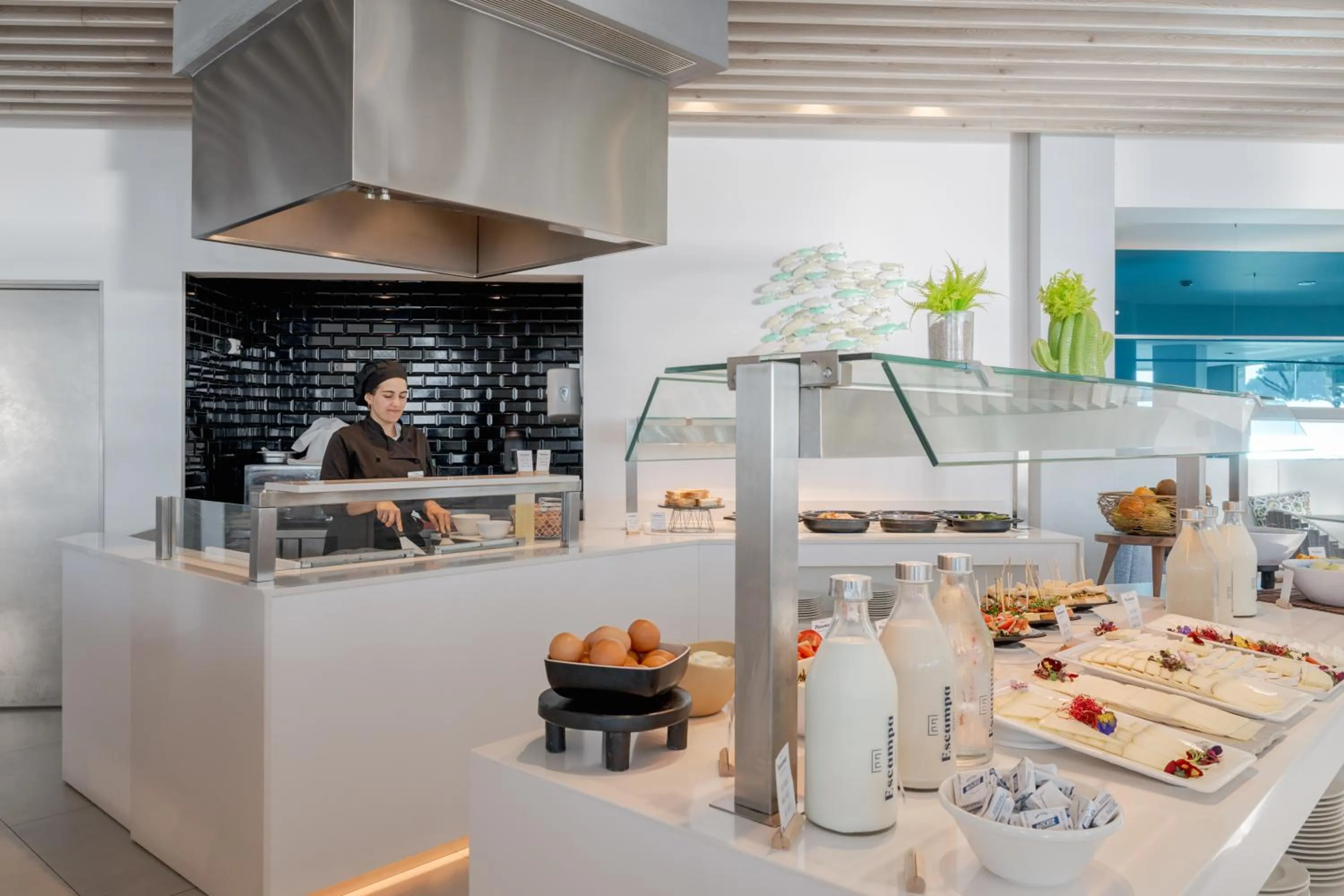 Kitchen or kitchenette in Hotel Planamar by Escampa Hotels