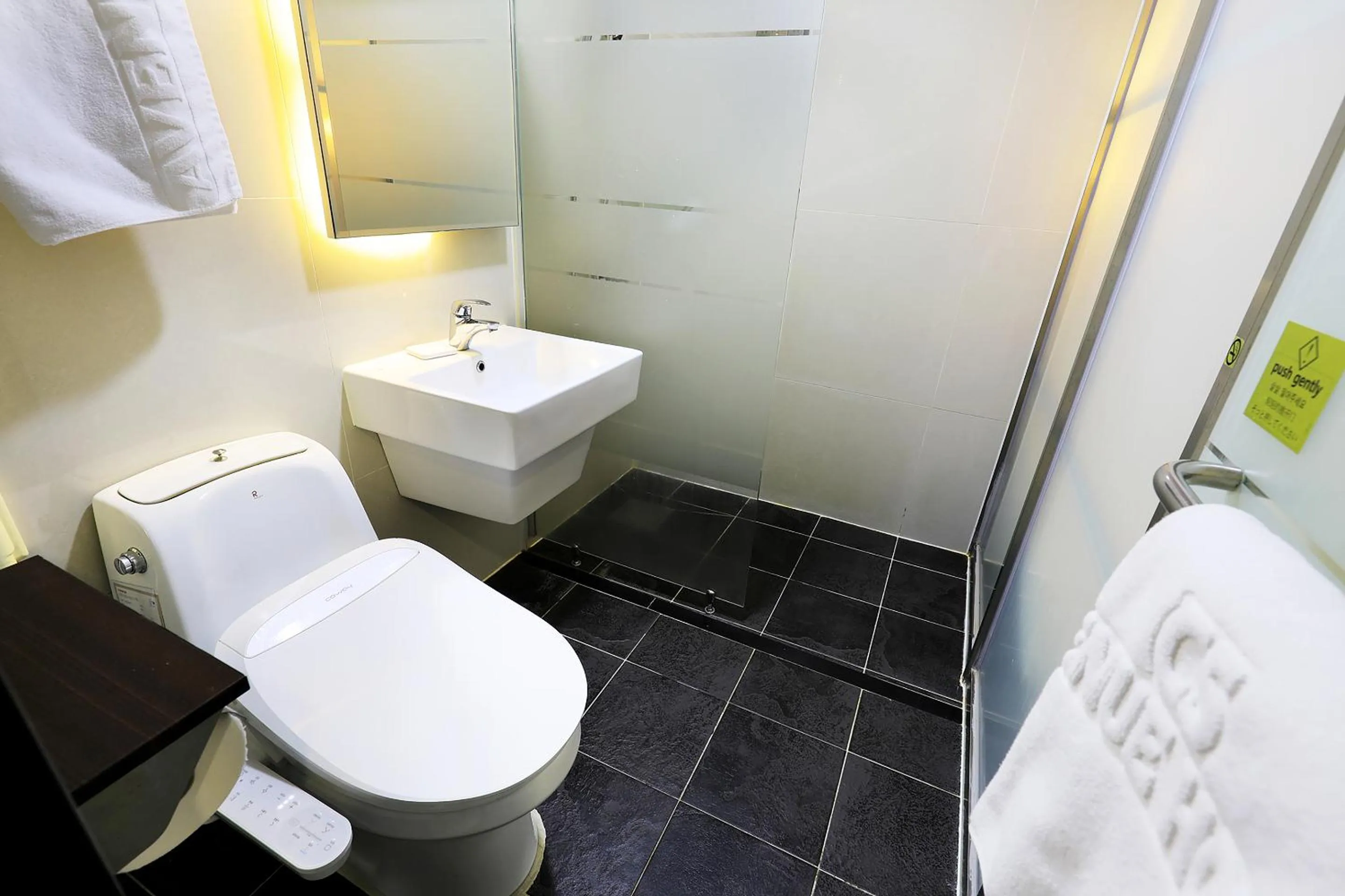 CS Avenue Tourist Hotel