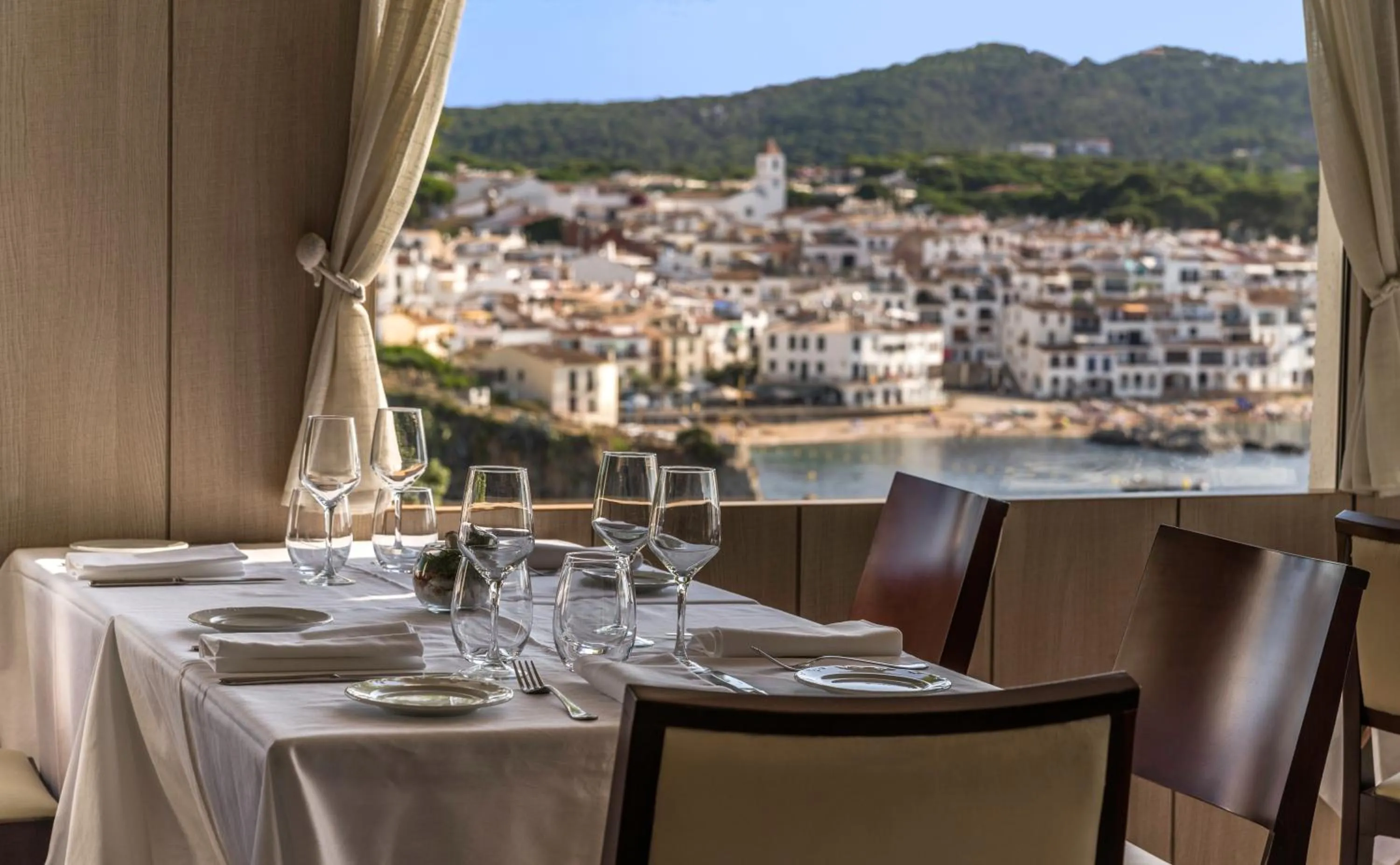 Restaurant/places to eat in Hotel Sant Roc