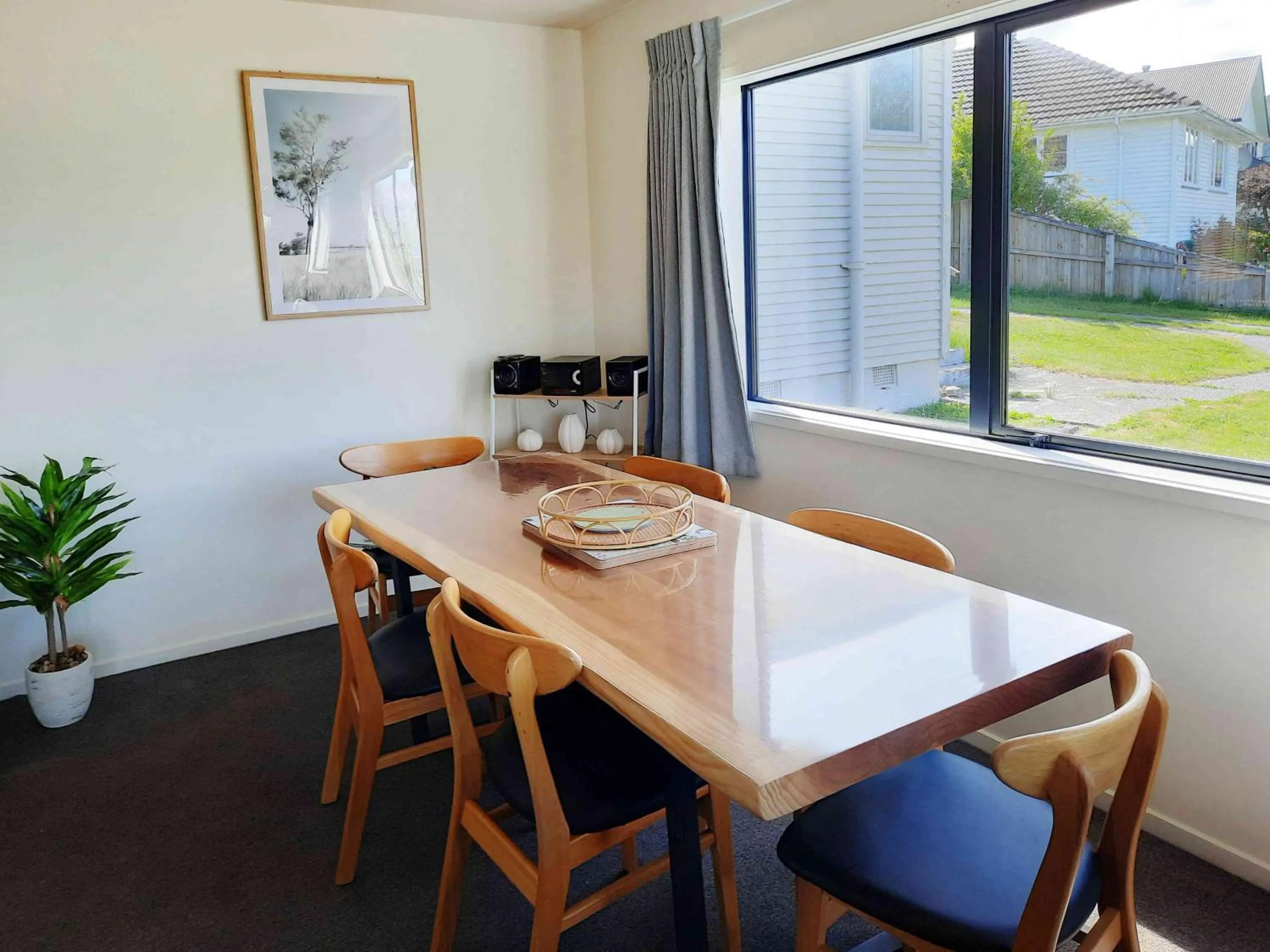 Dining area in Twin Stars