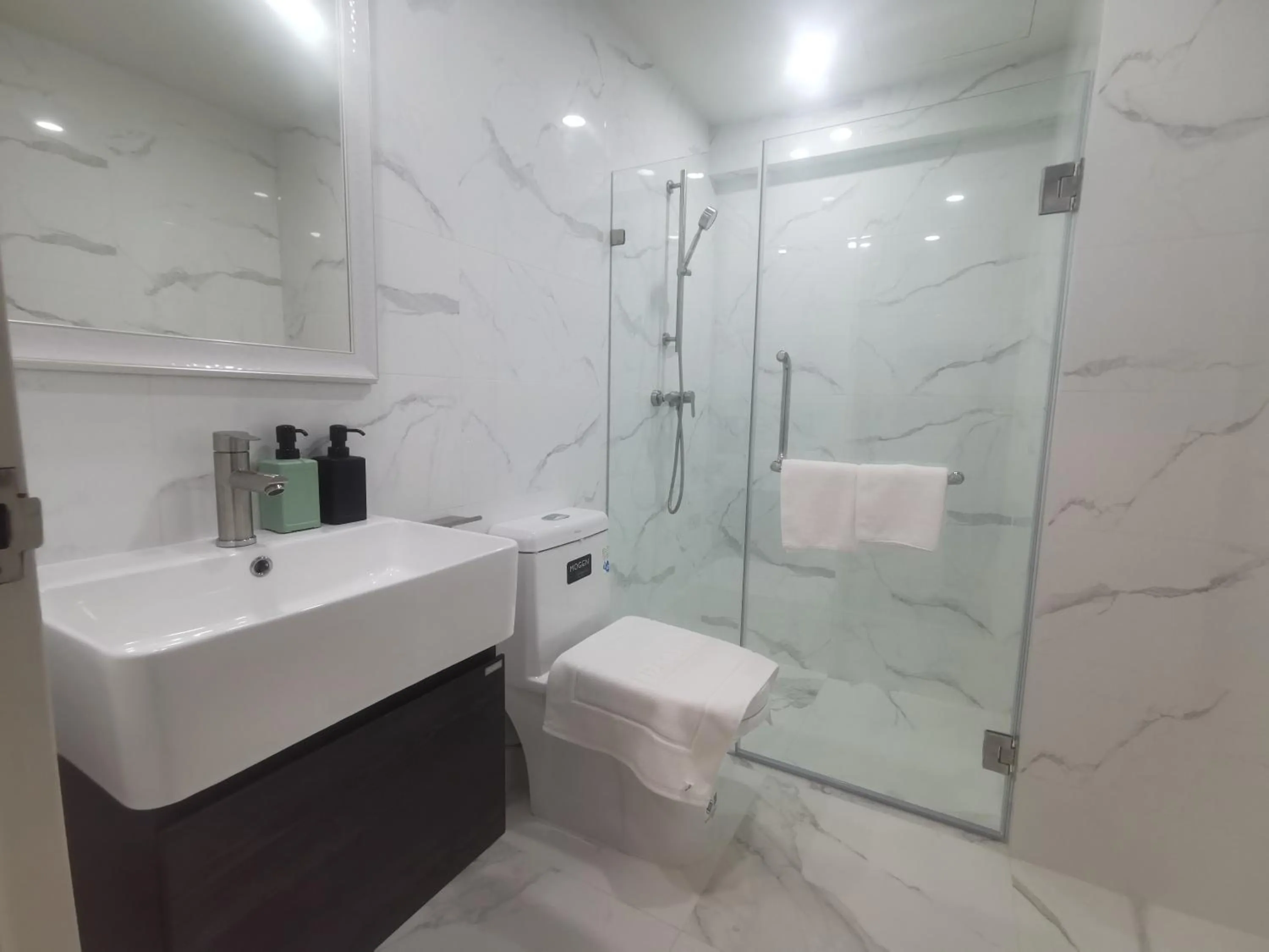 Bathroom in ABC@48 Hotel & Service Apartment