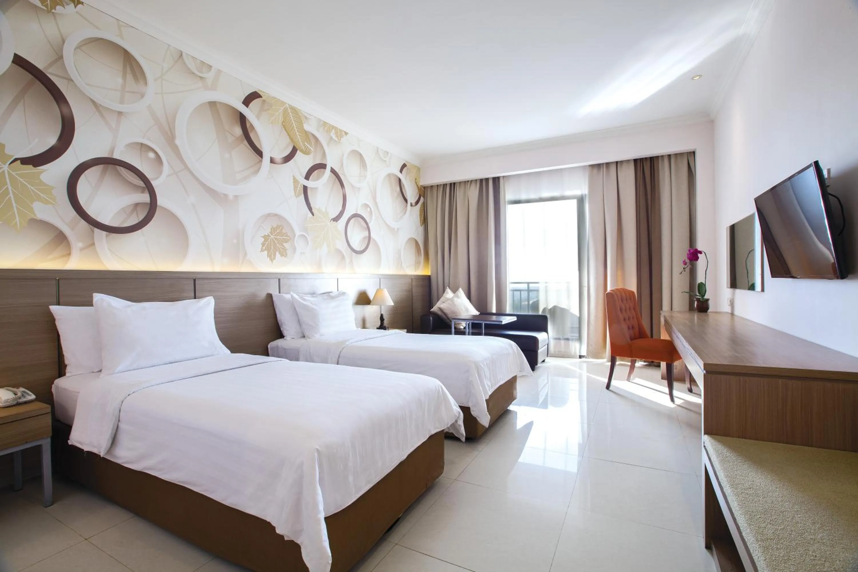 Bed in The Green Peak, ARTOTEL Curated