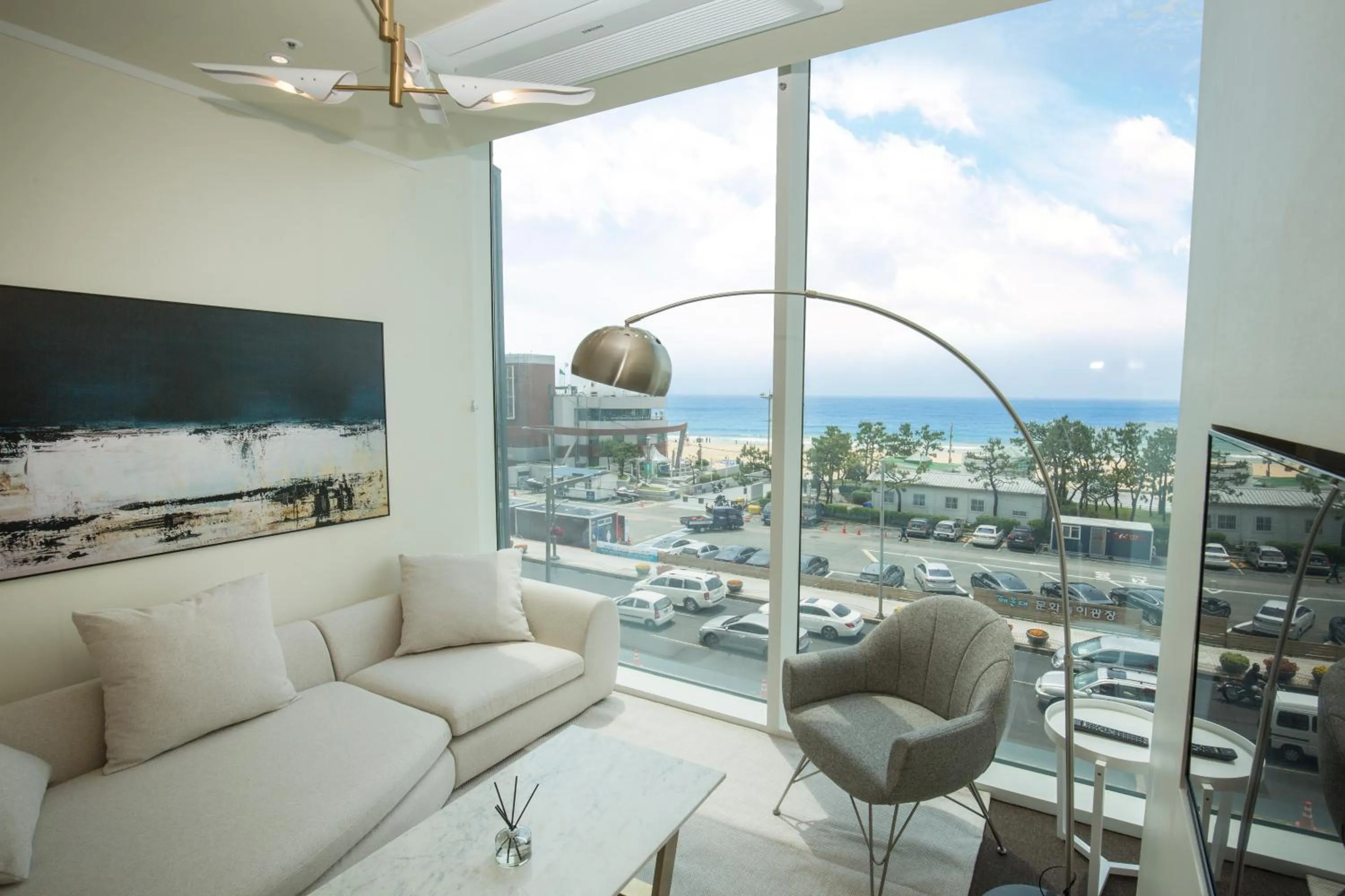 Living room in UH Suite The Haeundae