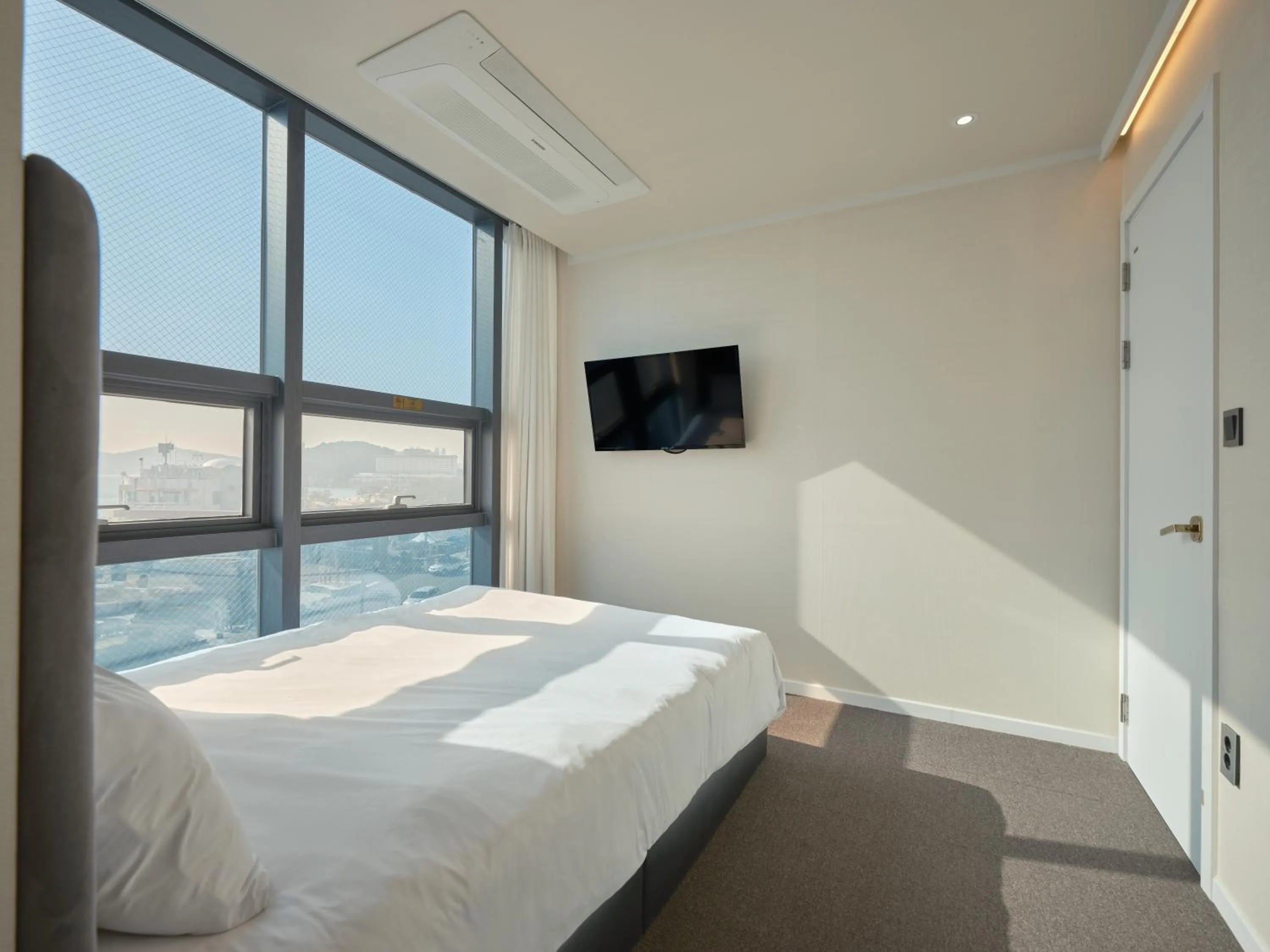 Bedroom, Bed in UH Suite The Haeundae