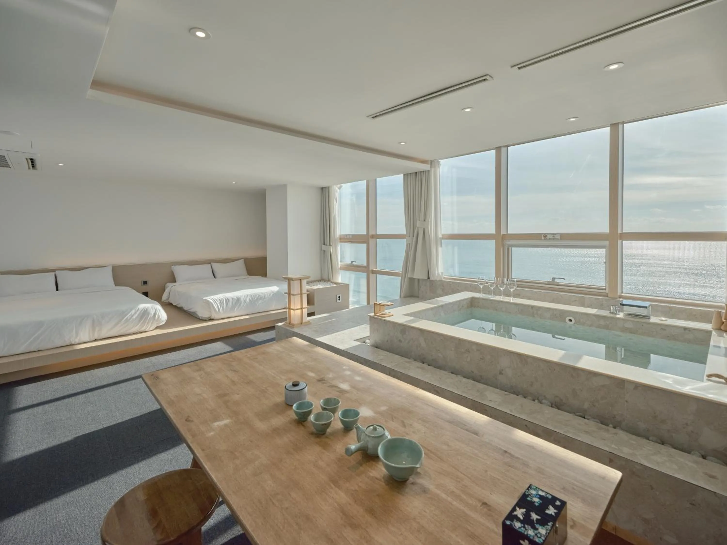 Bedroom, Bed in UH Suite The Haeundae