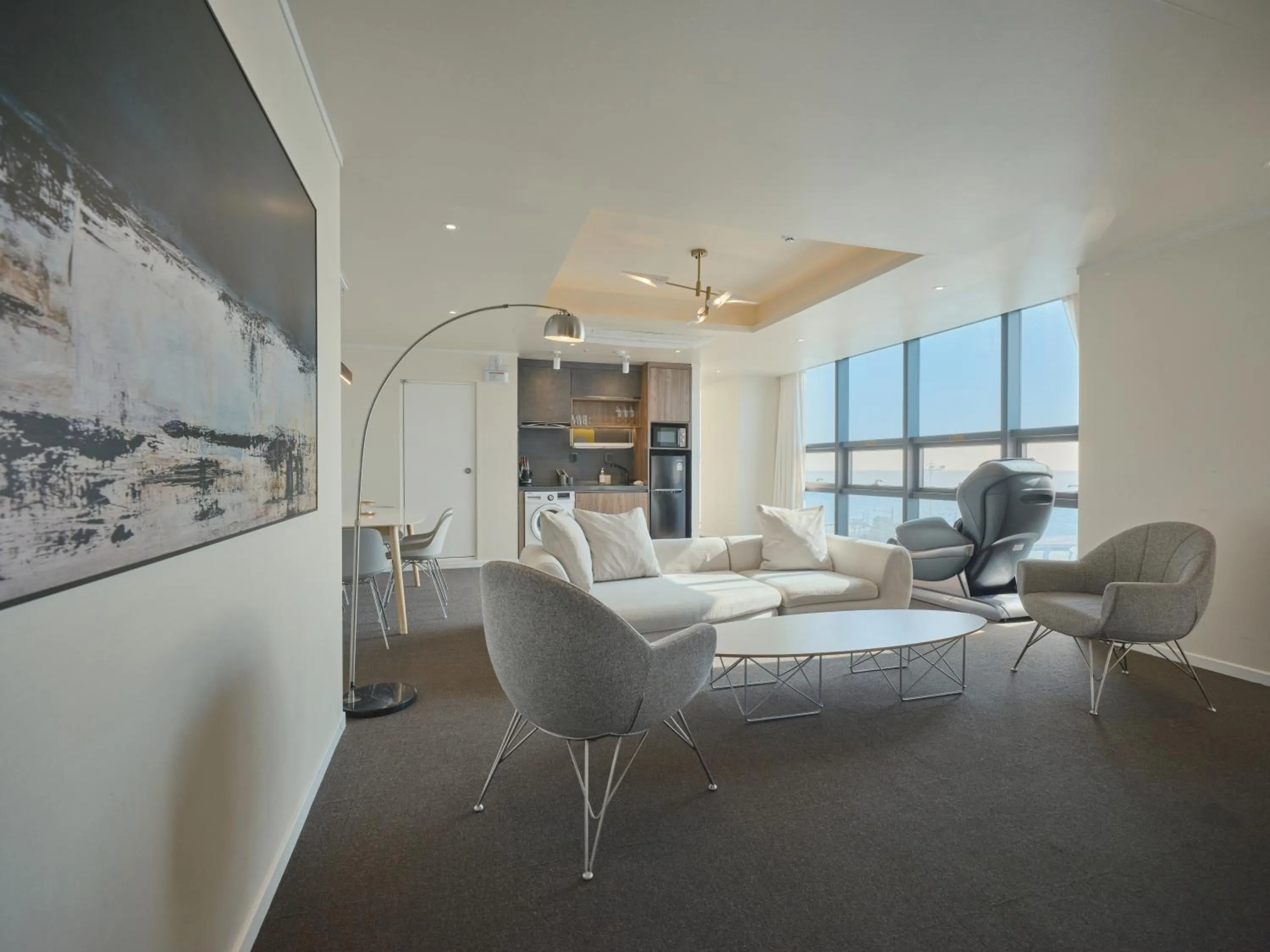 Living room in UH Suite The Haeundae
