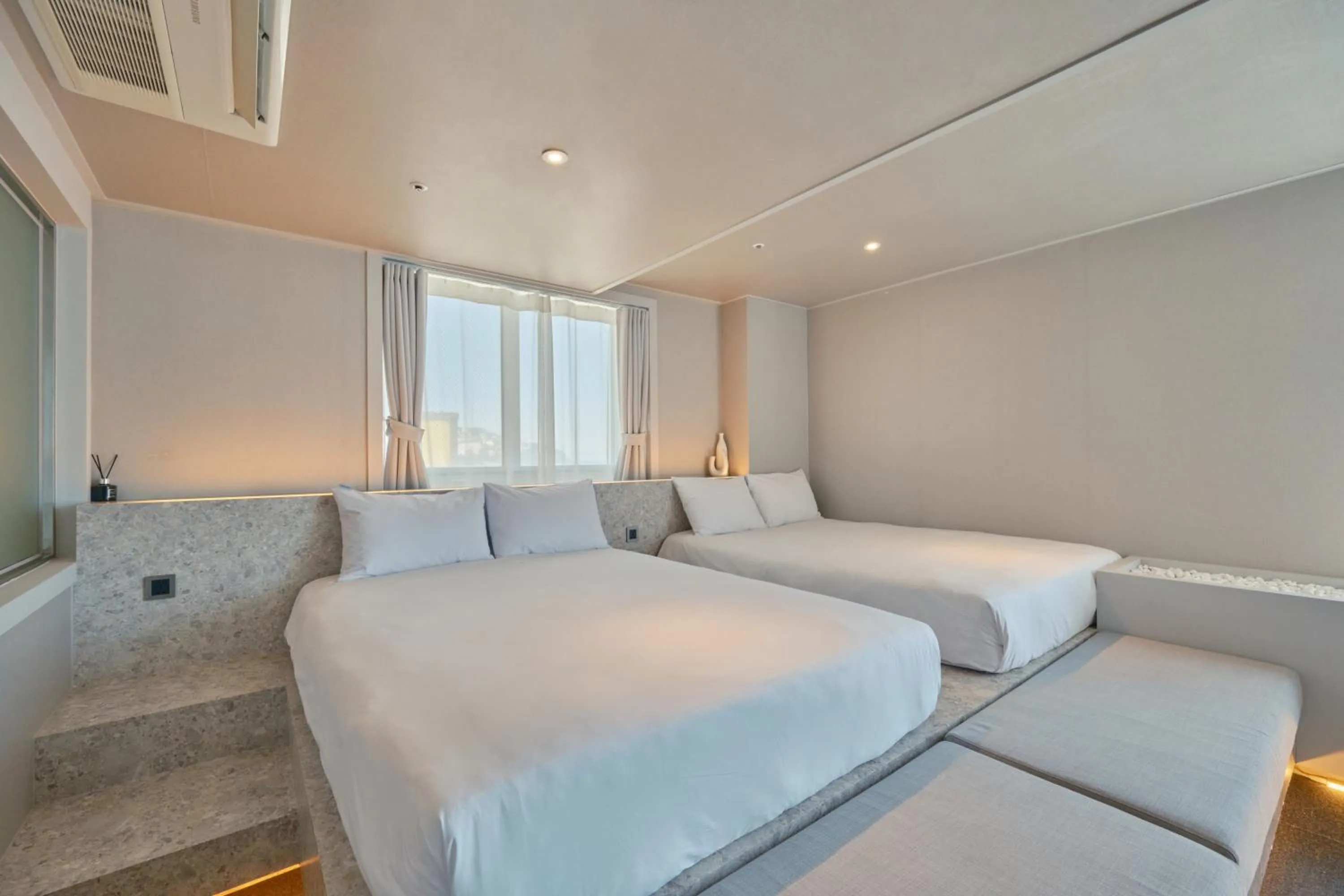Bed in UH Suite The Haeundae