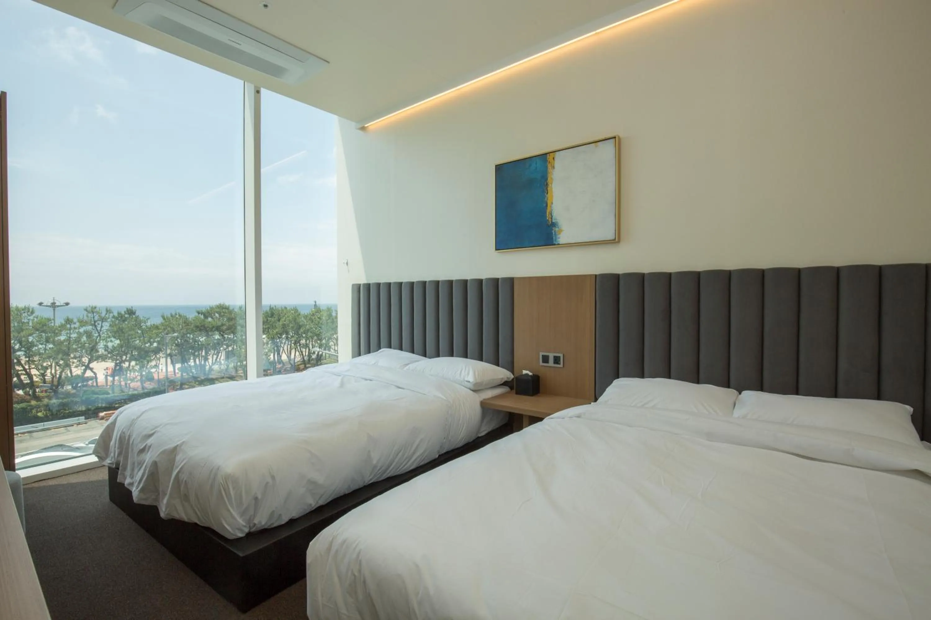 Bedroom, Bed in UH Suite The Haeundae