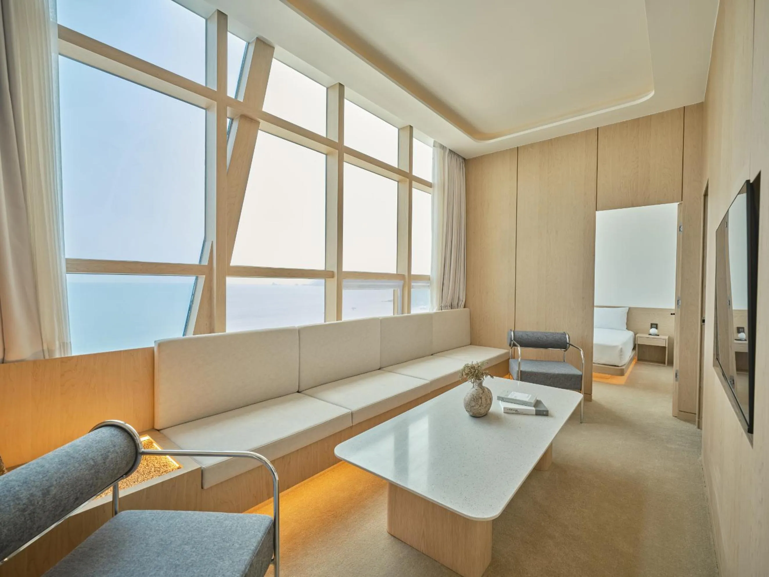 TV and multimedia in UH Suite The Haeundae