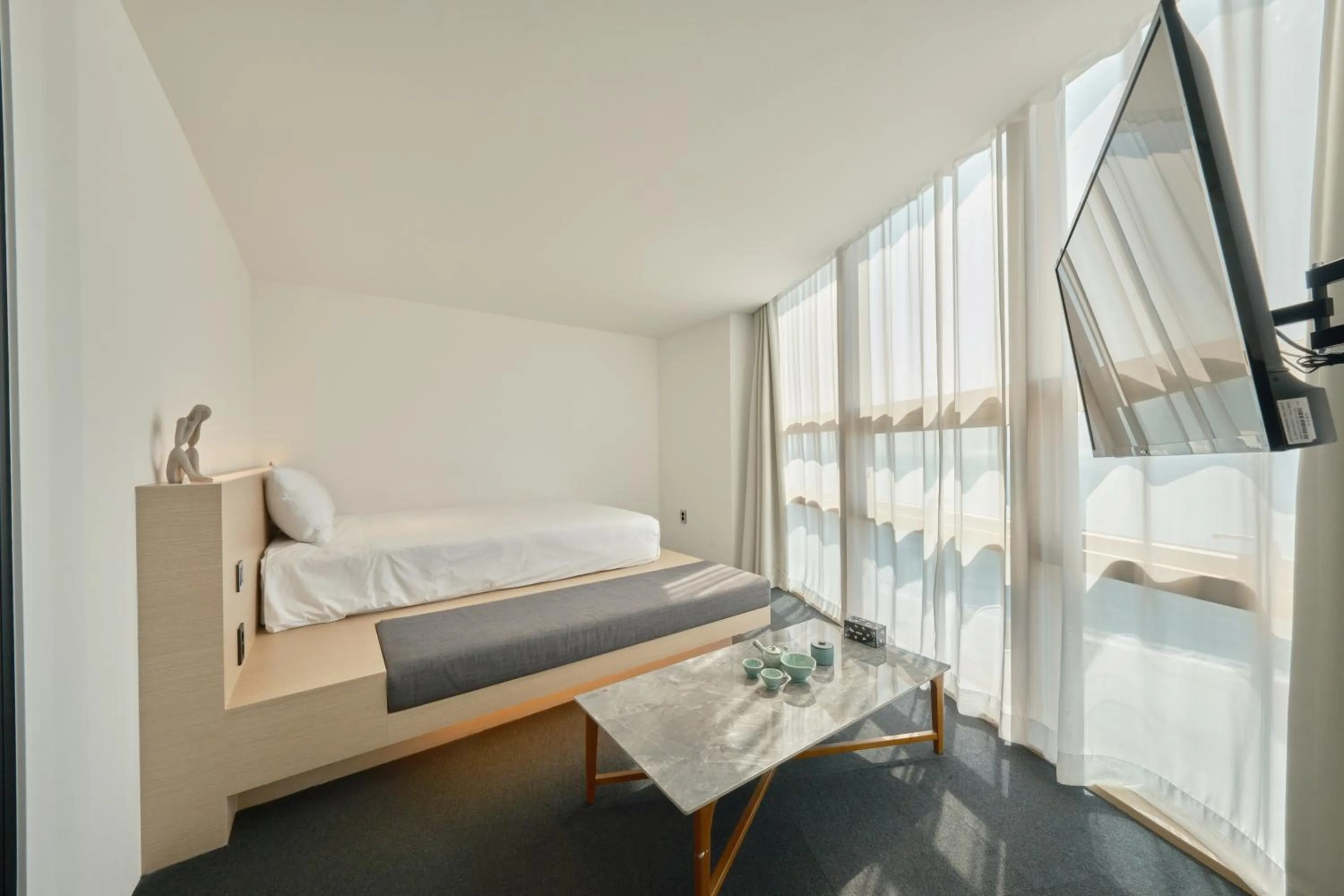 Bedroom, Bed in UH Suite The Haeundae