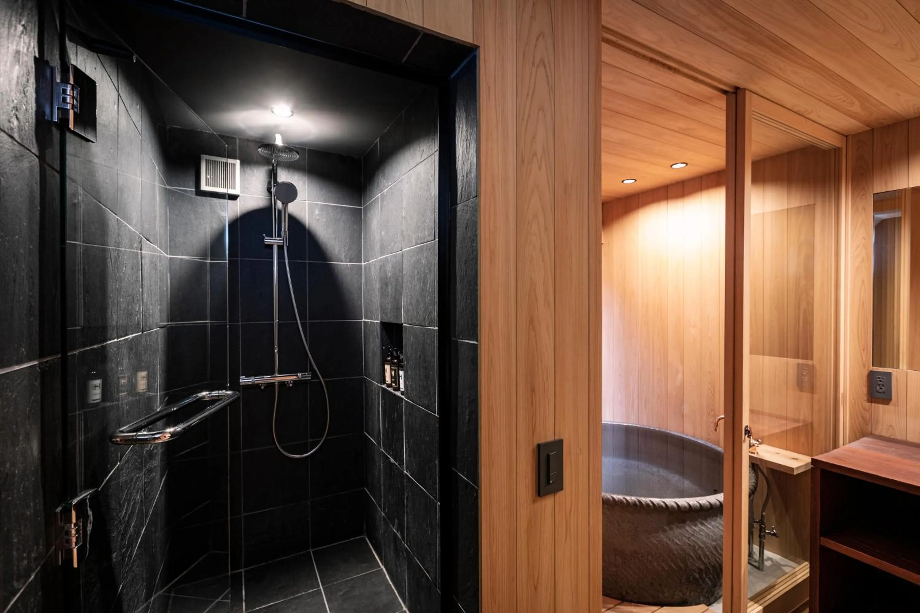 Shower in Rinn Shiki Juraku