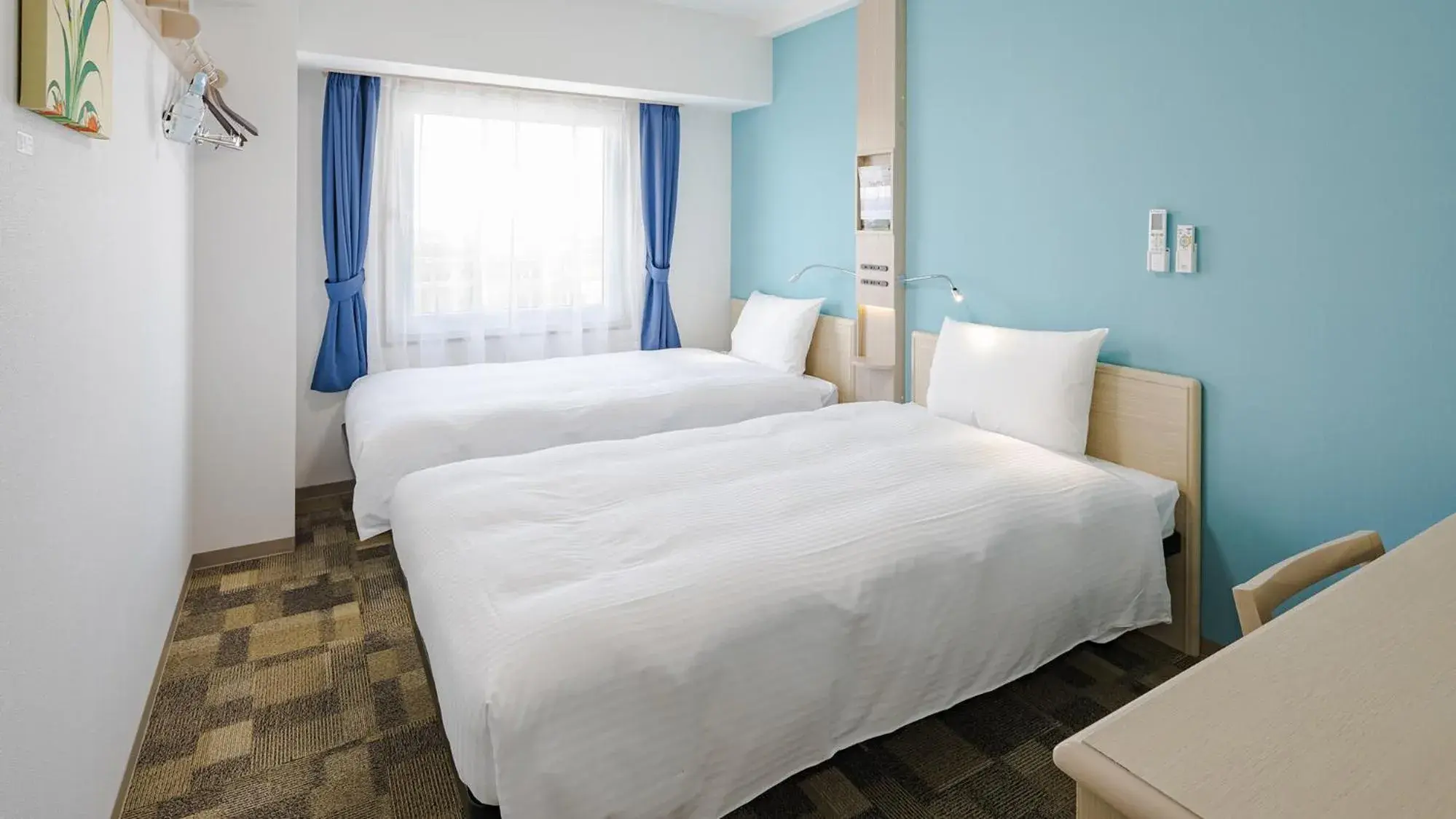 Twin Room - Non-Smoking in Toyoko Inn Imba Nihon-idai Ekimae Twin Room - Non-Smoking in Toyoko Inn Imba Nihon-idai Ekimae