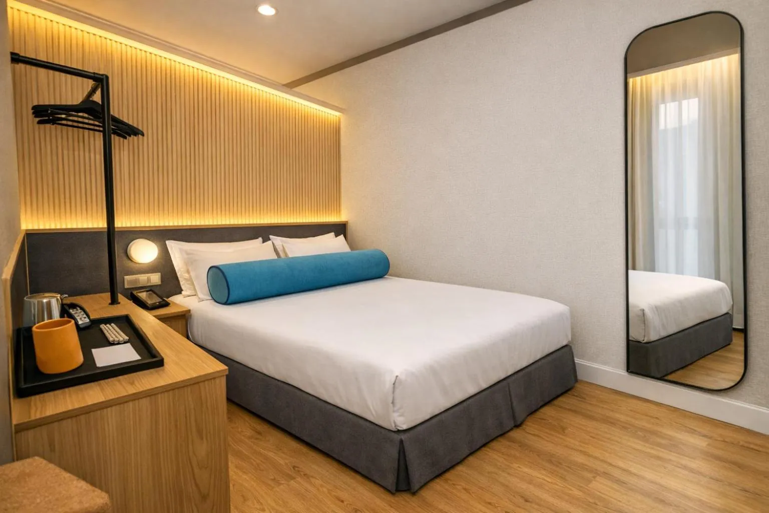 Bed in Petit Palace Plaza España