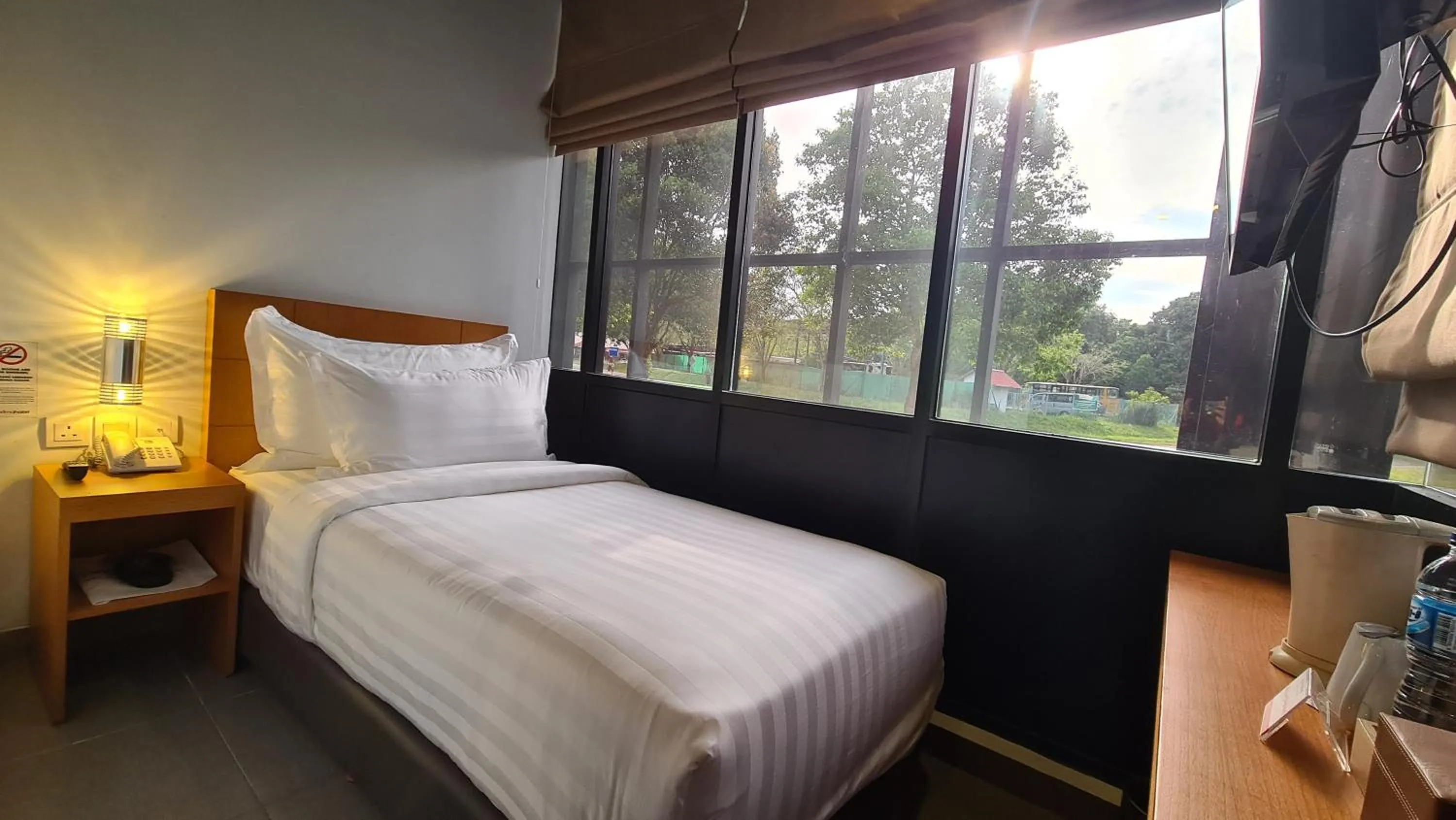 Bedroom, Bed in d'primahotel Lagoi Bintan