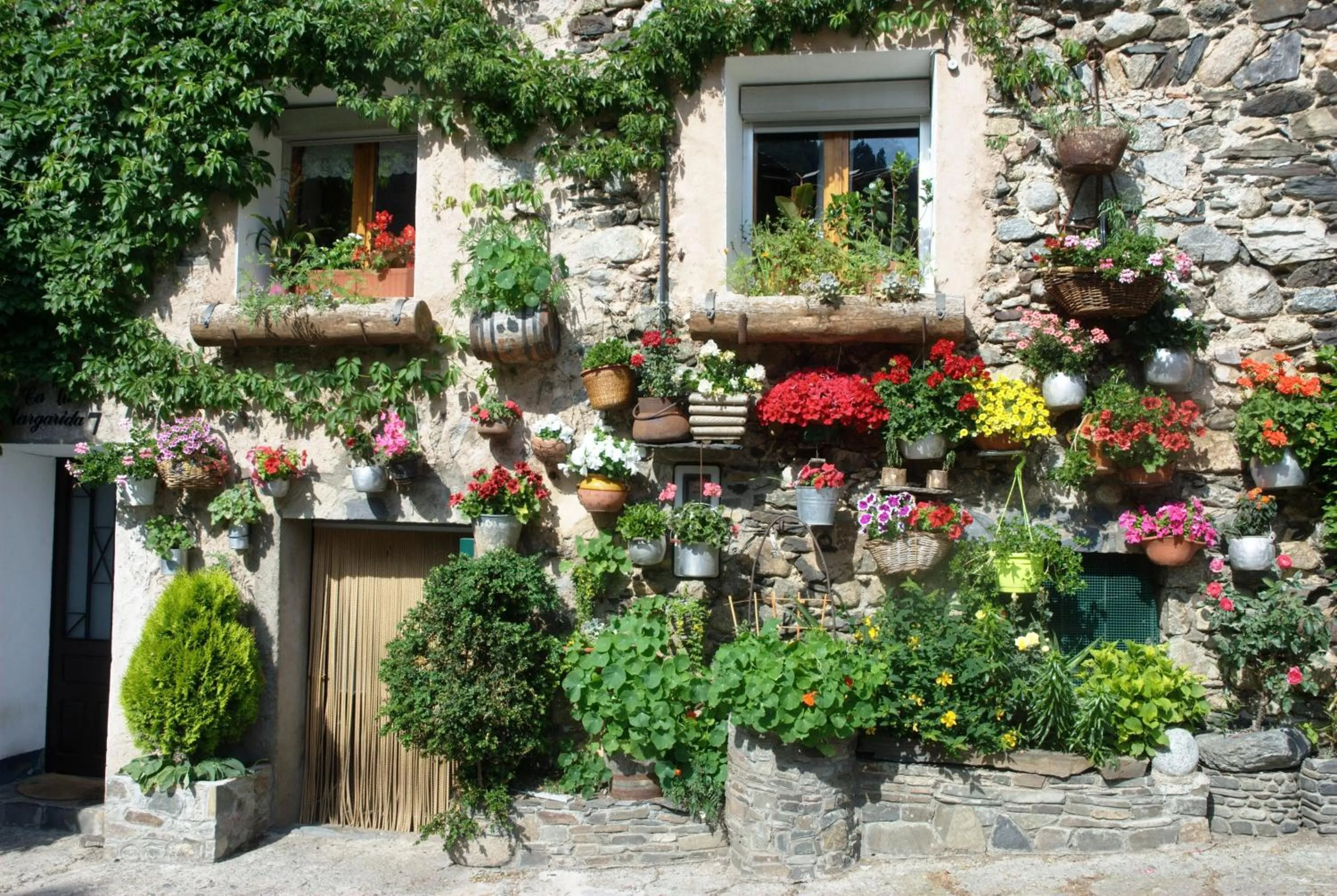 Decorative detail in Hotel La Coma
