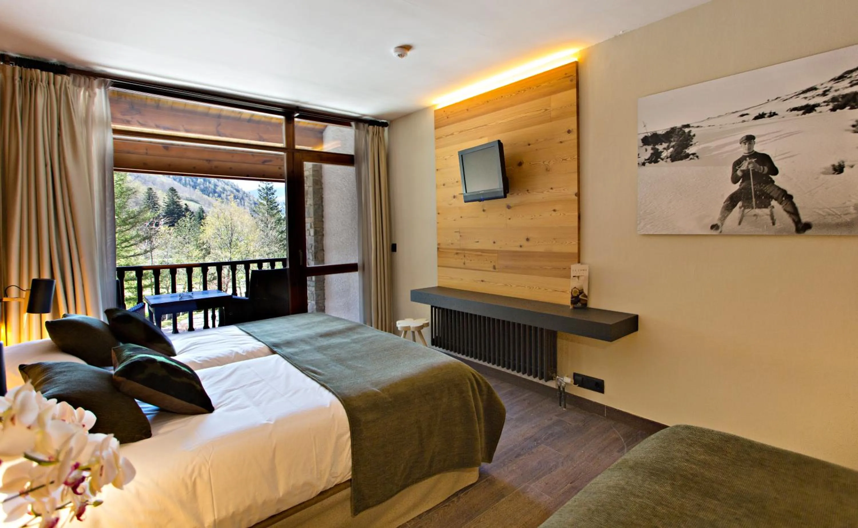 Day, Bed in Hotel La Coma