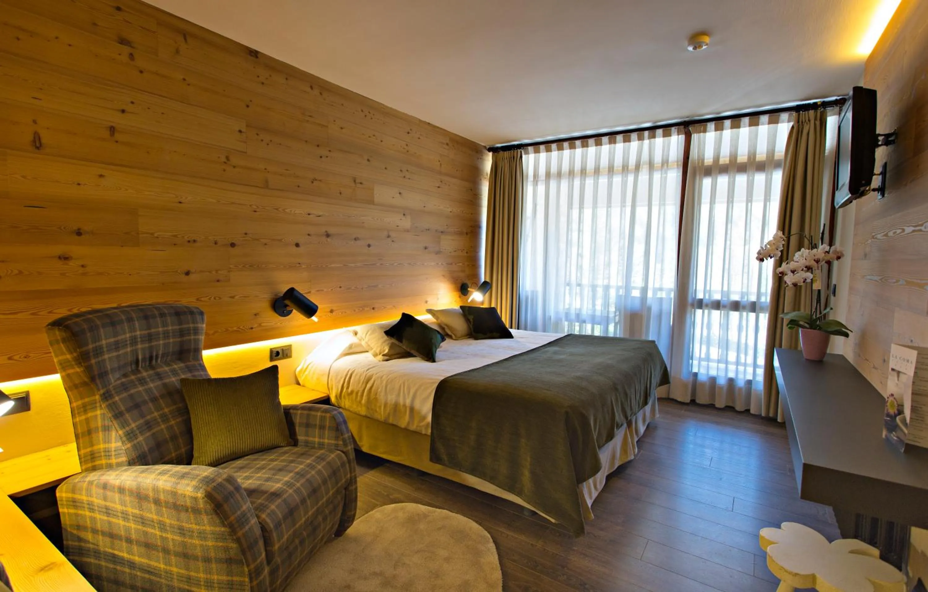 Day, Bed in Hotel La Coma