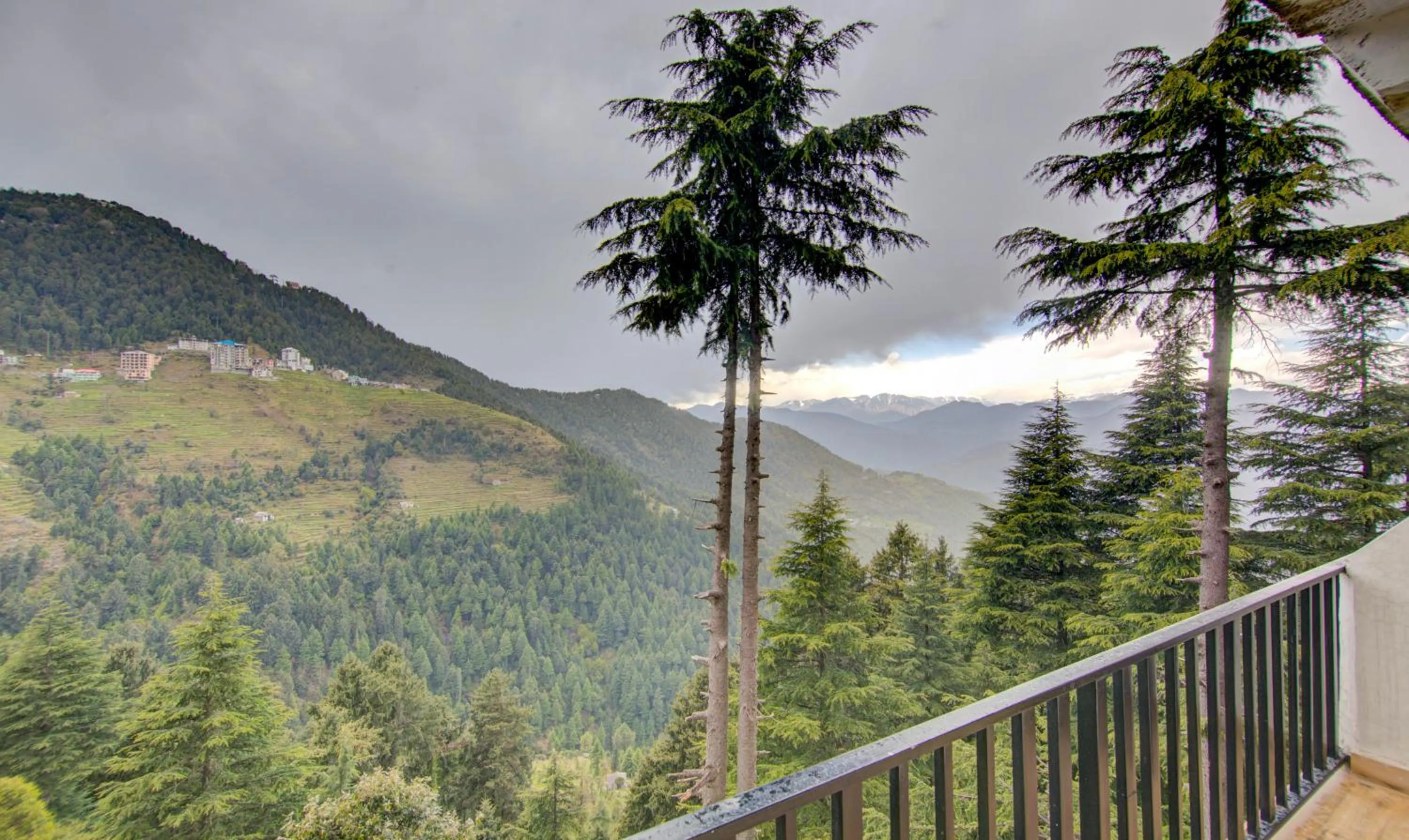 Mountain view in Treebo Down Town, Dalhousie