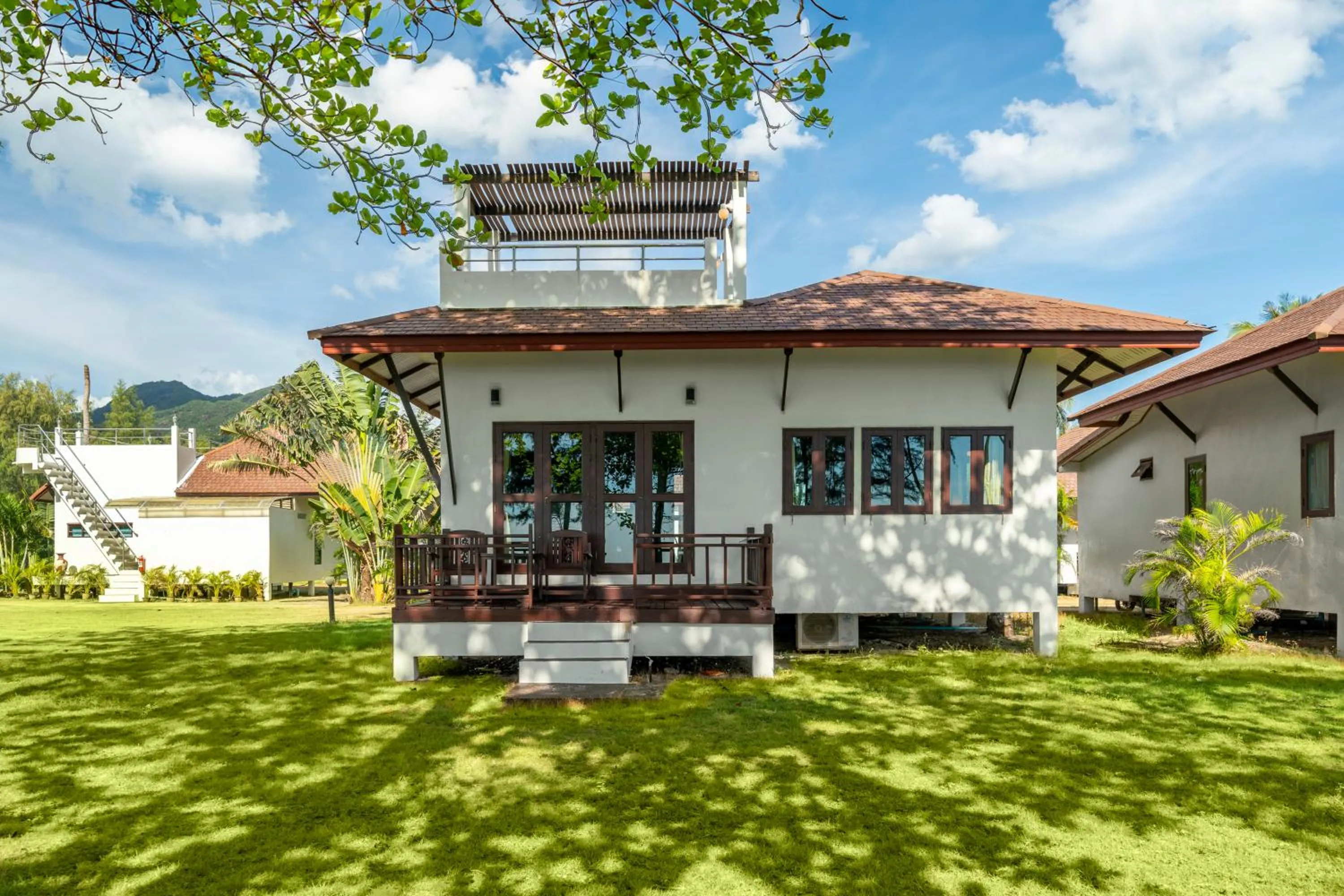 Property building in Koh Chang Longstay Resort