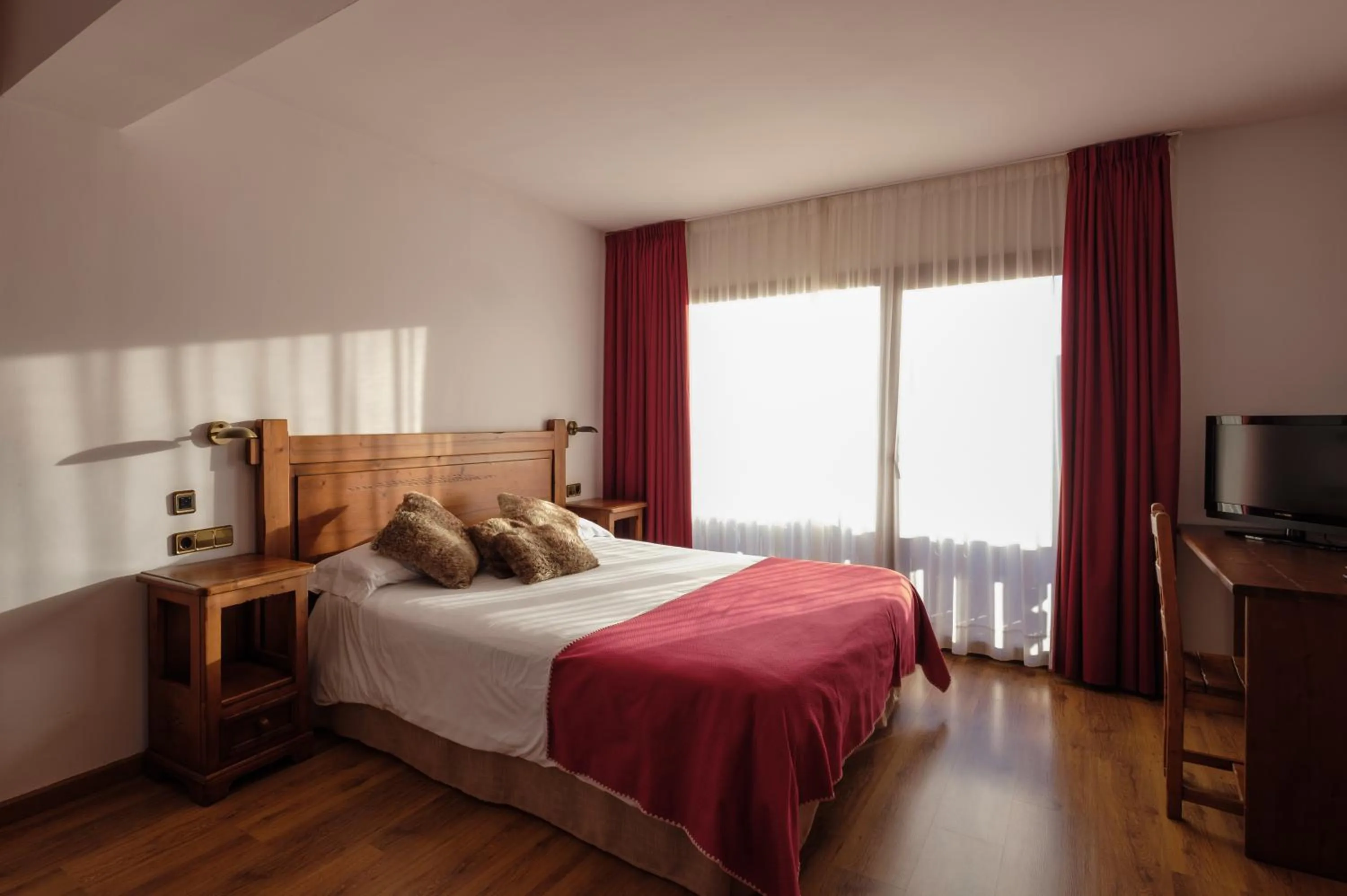 Bedroom, Bed in Hotel Calitxo