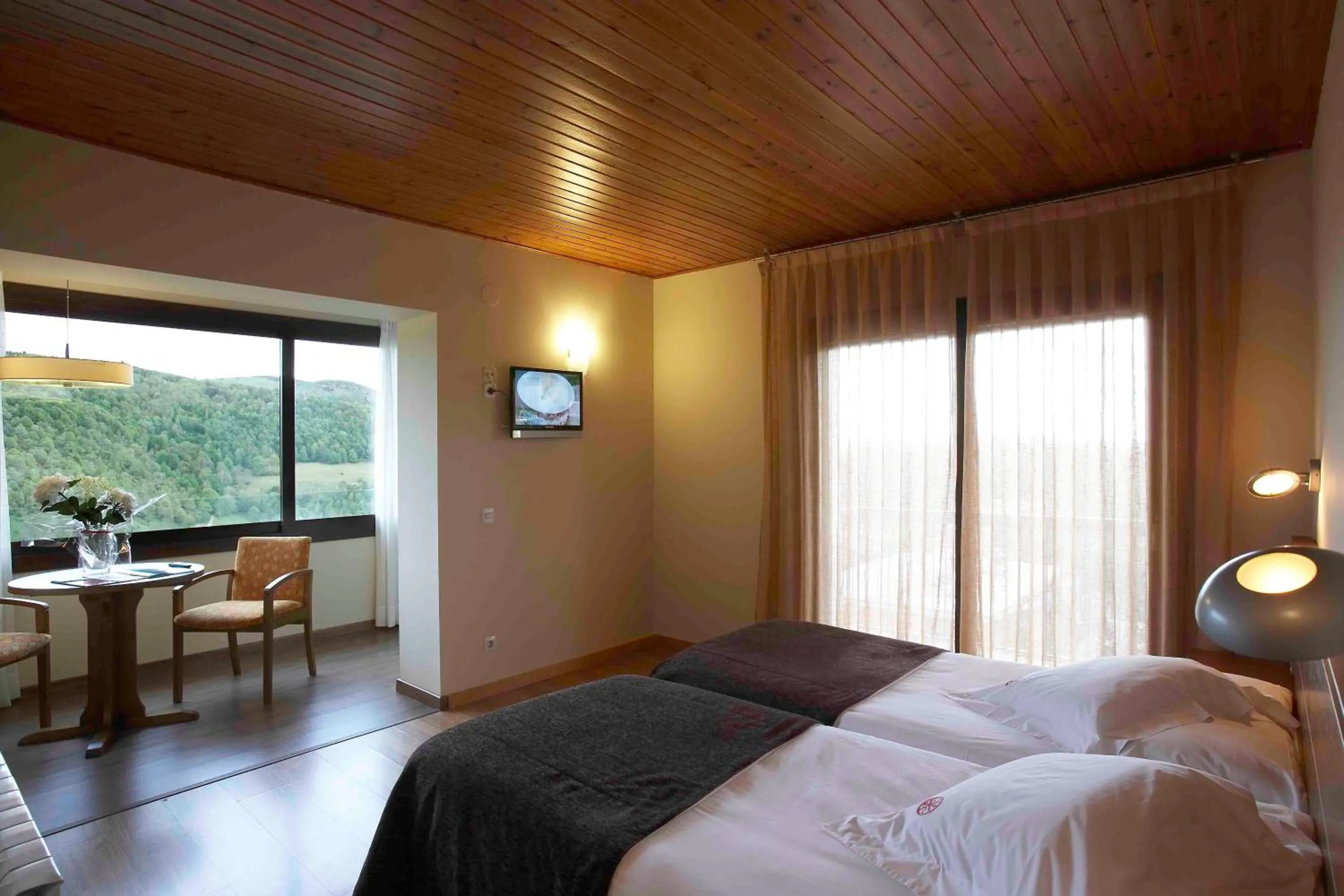 Photo of the whole room, Bed in Hotel Calitxo