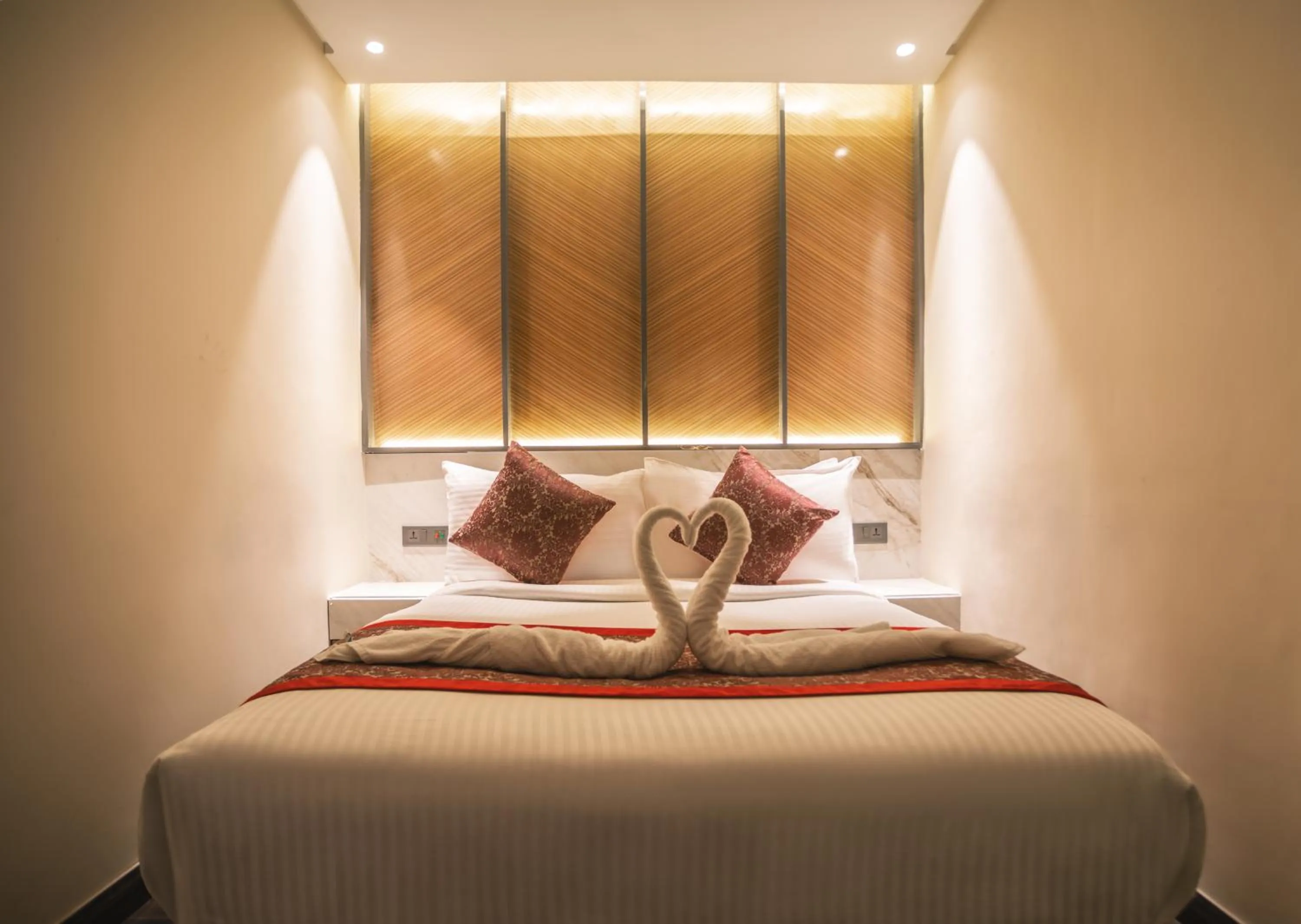 Bed in Amritara Kirpa, Amritsar