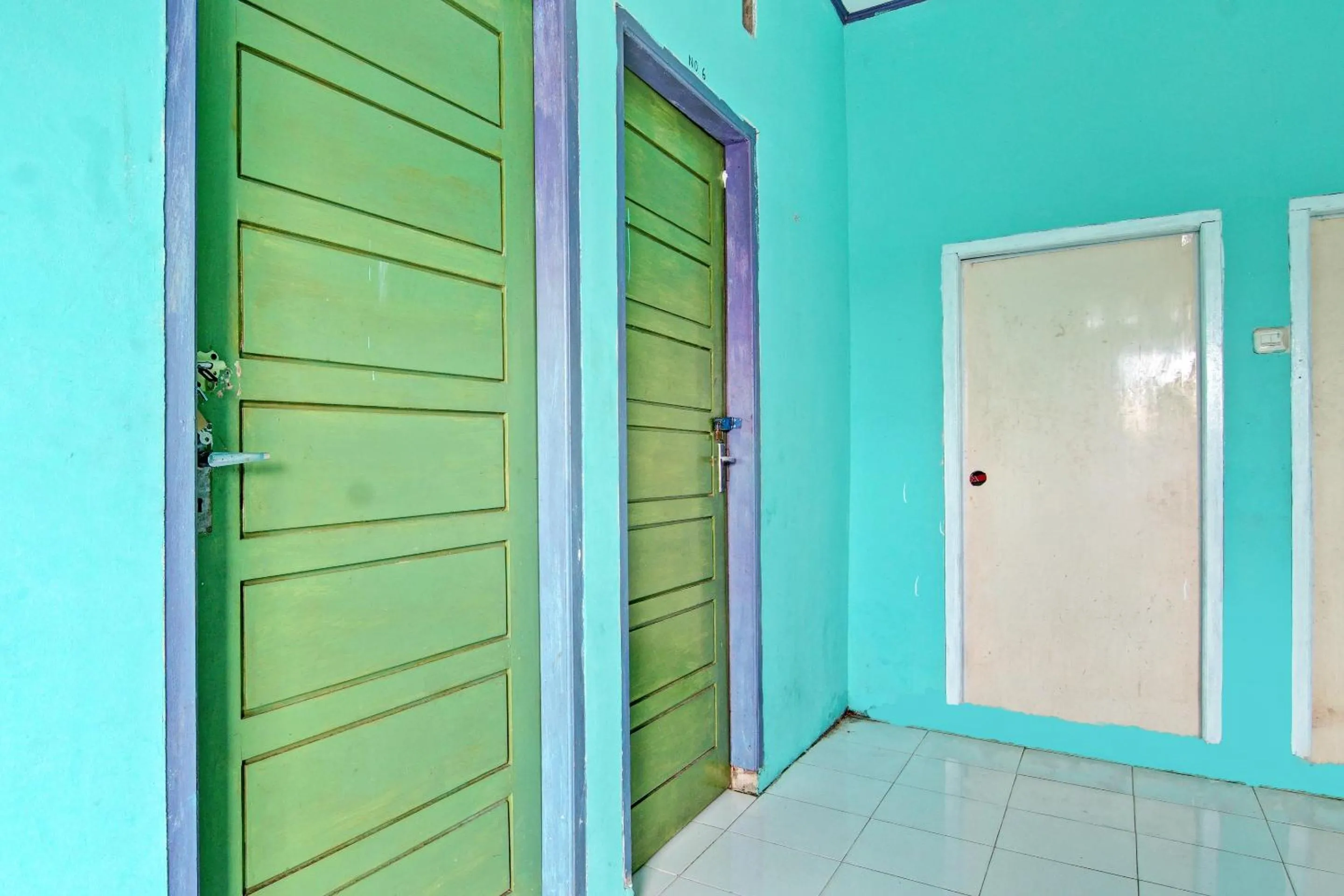 Lobby or reception in SPOT ON 91918 Najla Guest House Syariah