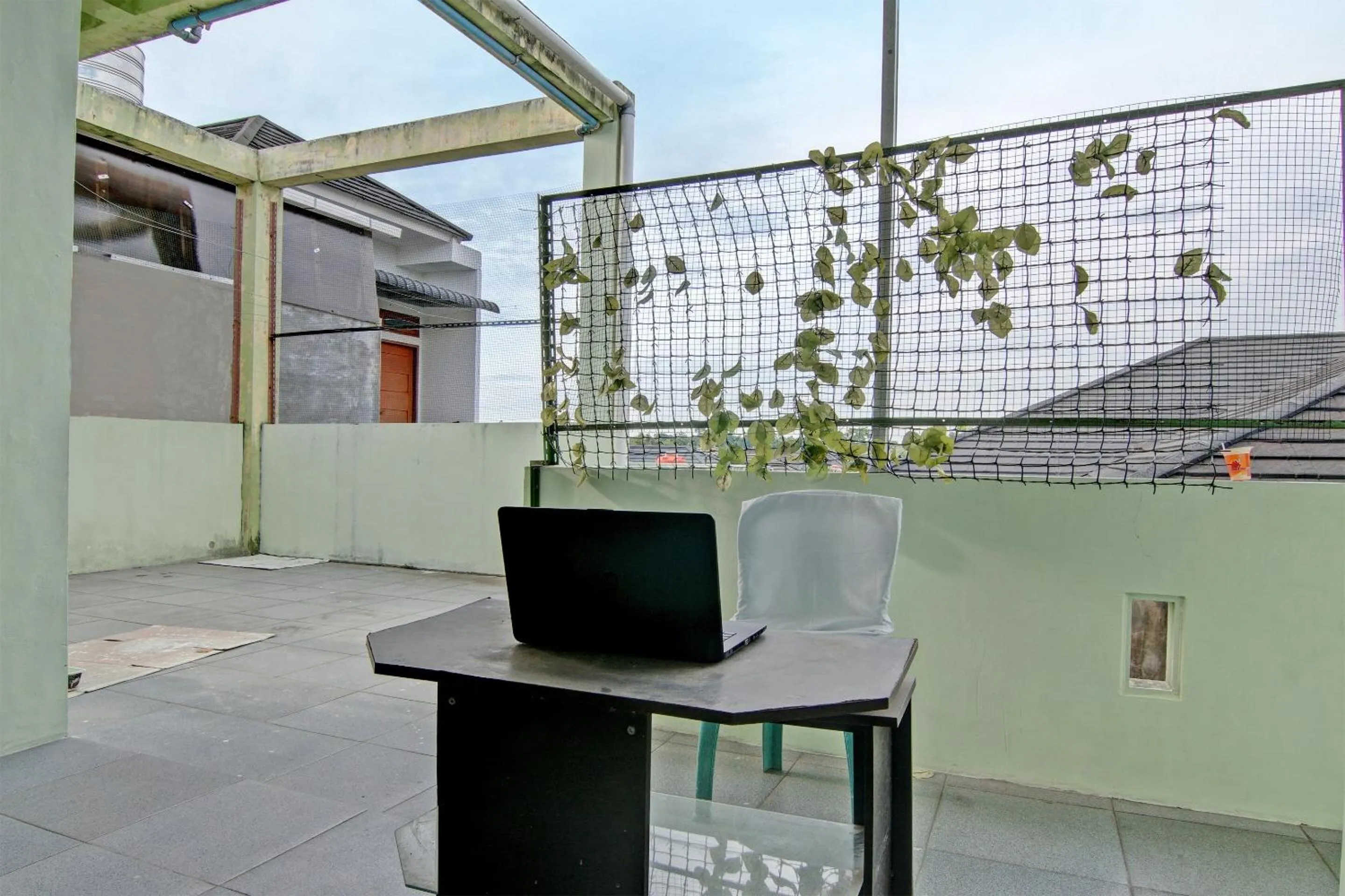 Lobby or reception in SPOT ON 91918 Najla Guest House Syariah