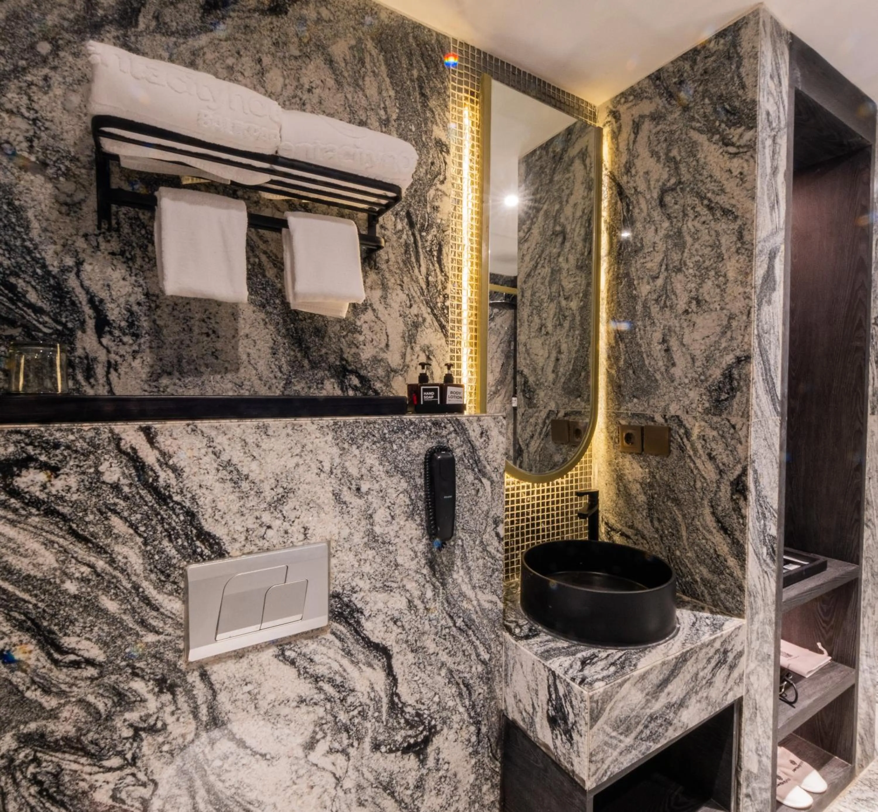 Bathroom in Pentacity Hotel Balikpapan