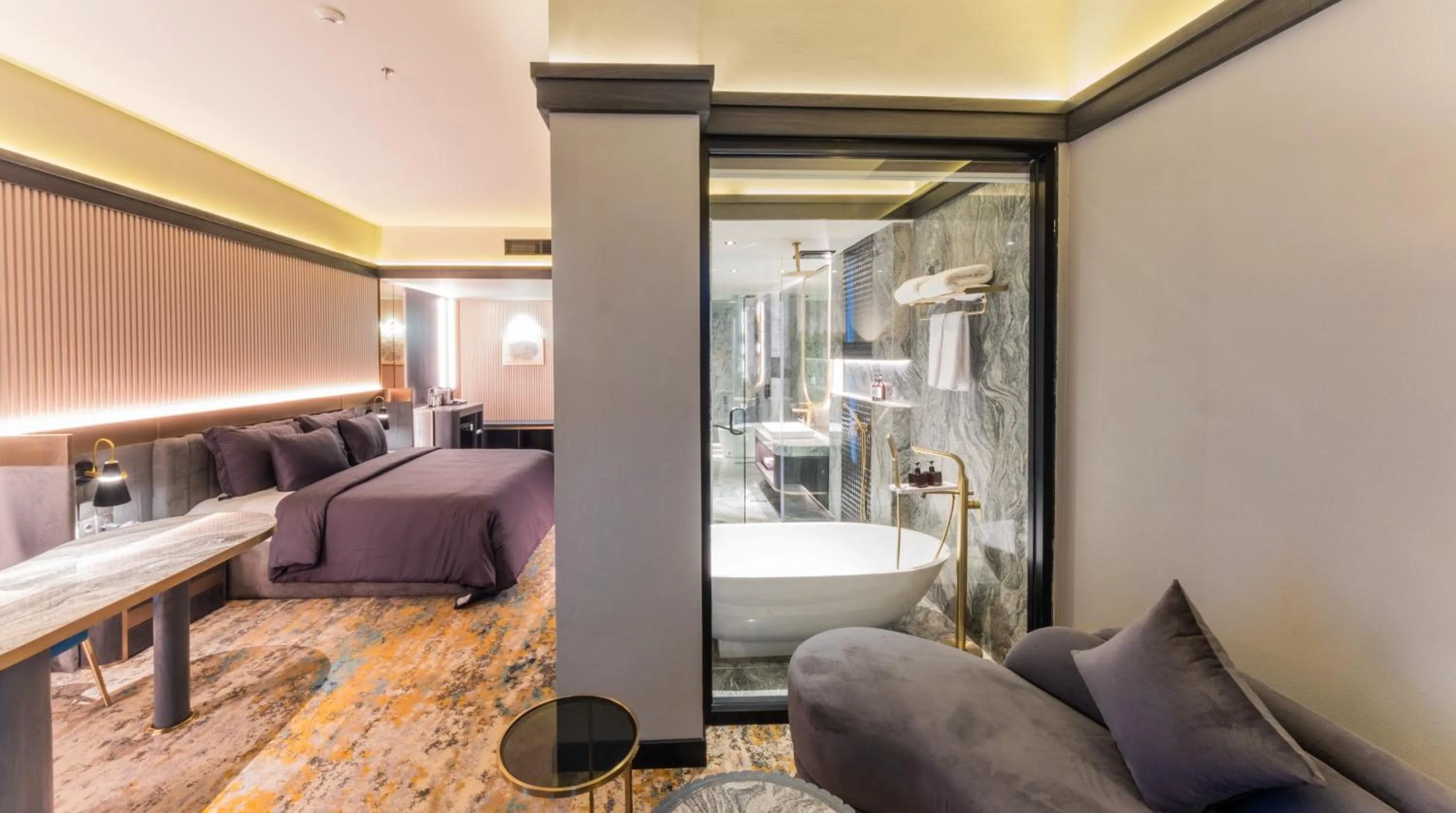 Bed in Pentacity Hotel Balikpapan