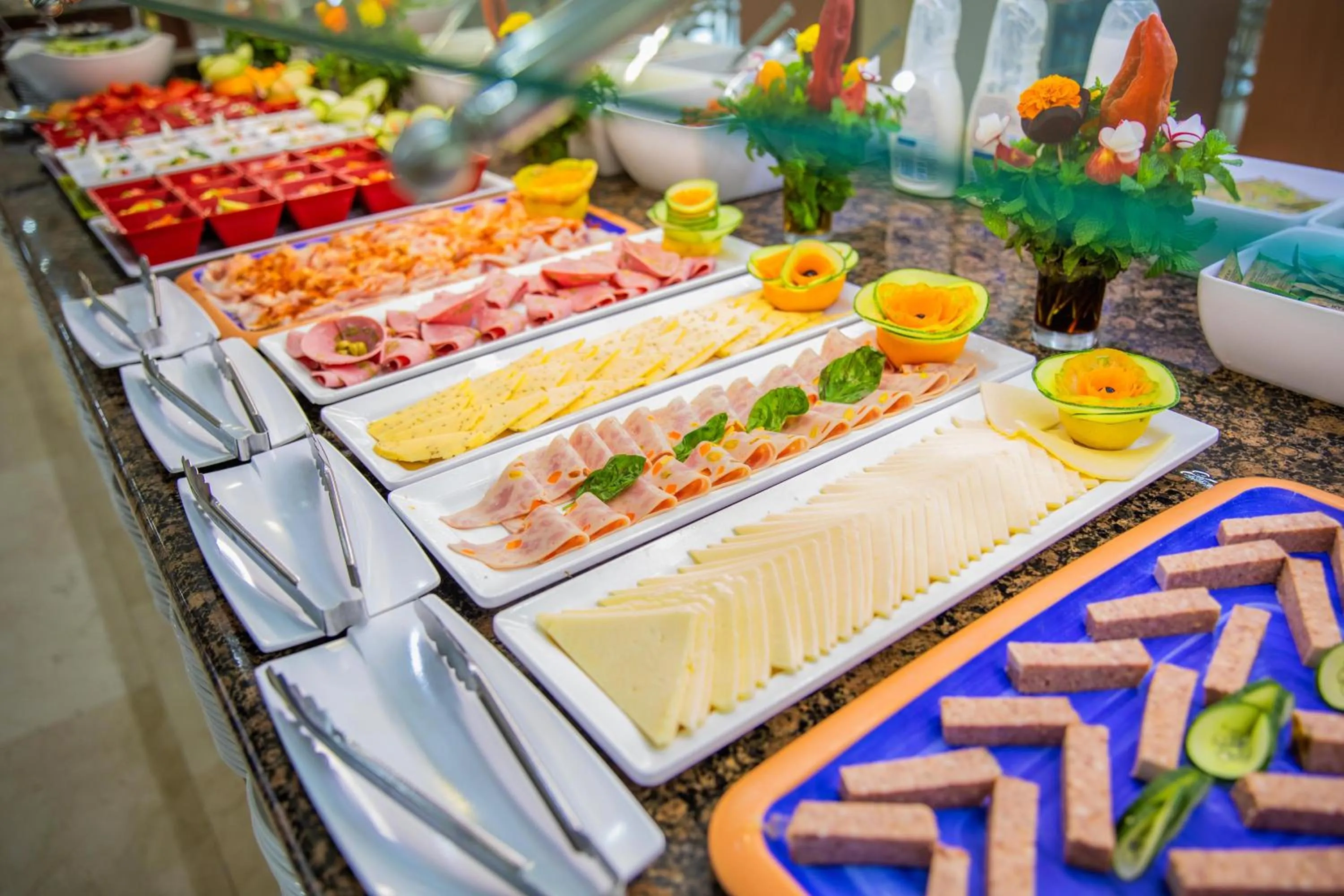 Restaurant/places to eat in Hotel Servigroup Pueblo Benidorm