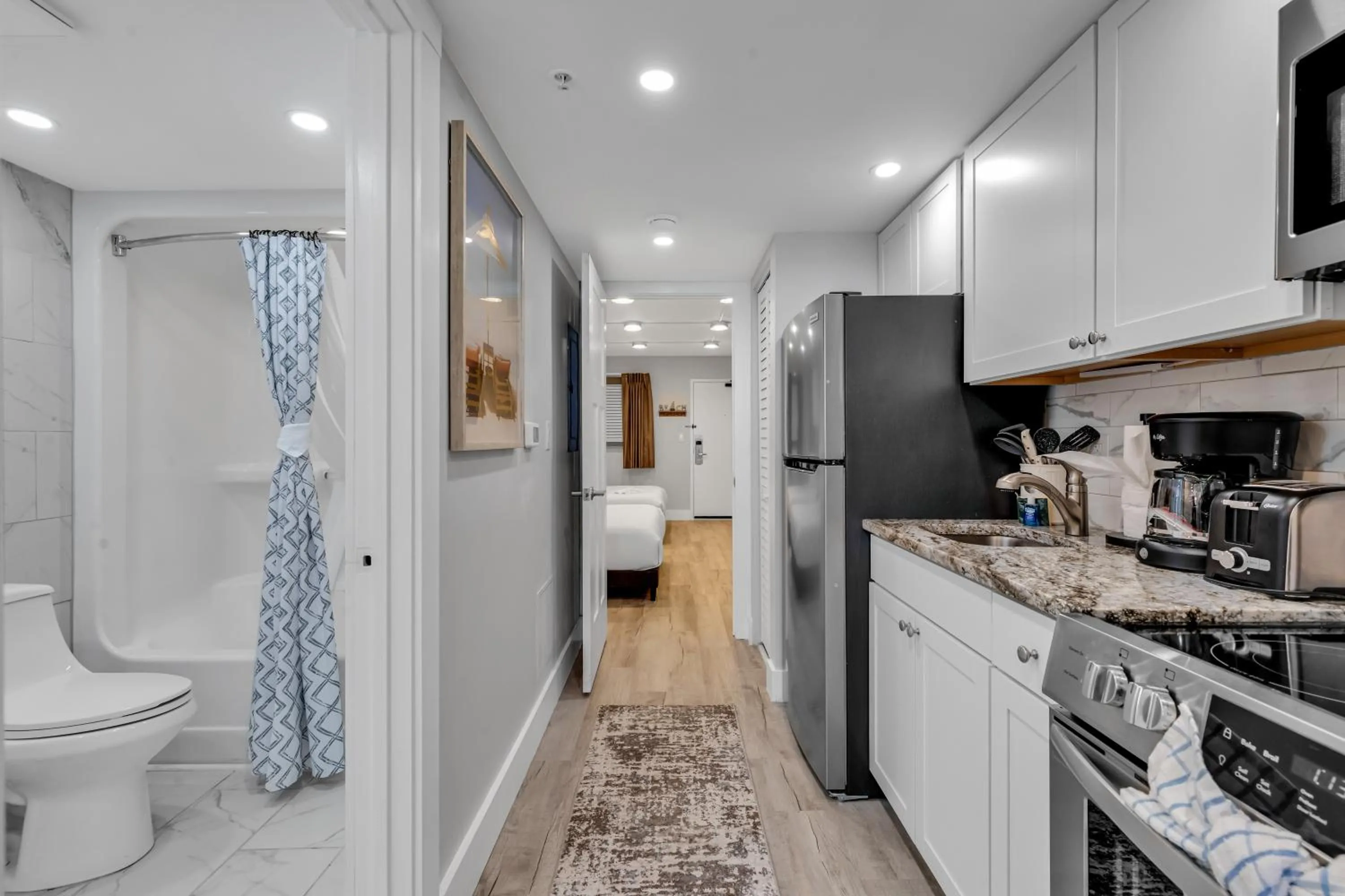 Kitchen or kitchenette in Breakers Tower 1BR Oceanfront Condo