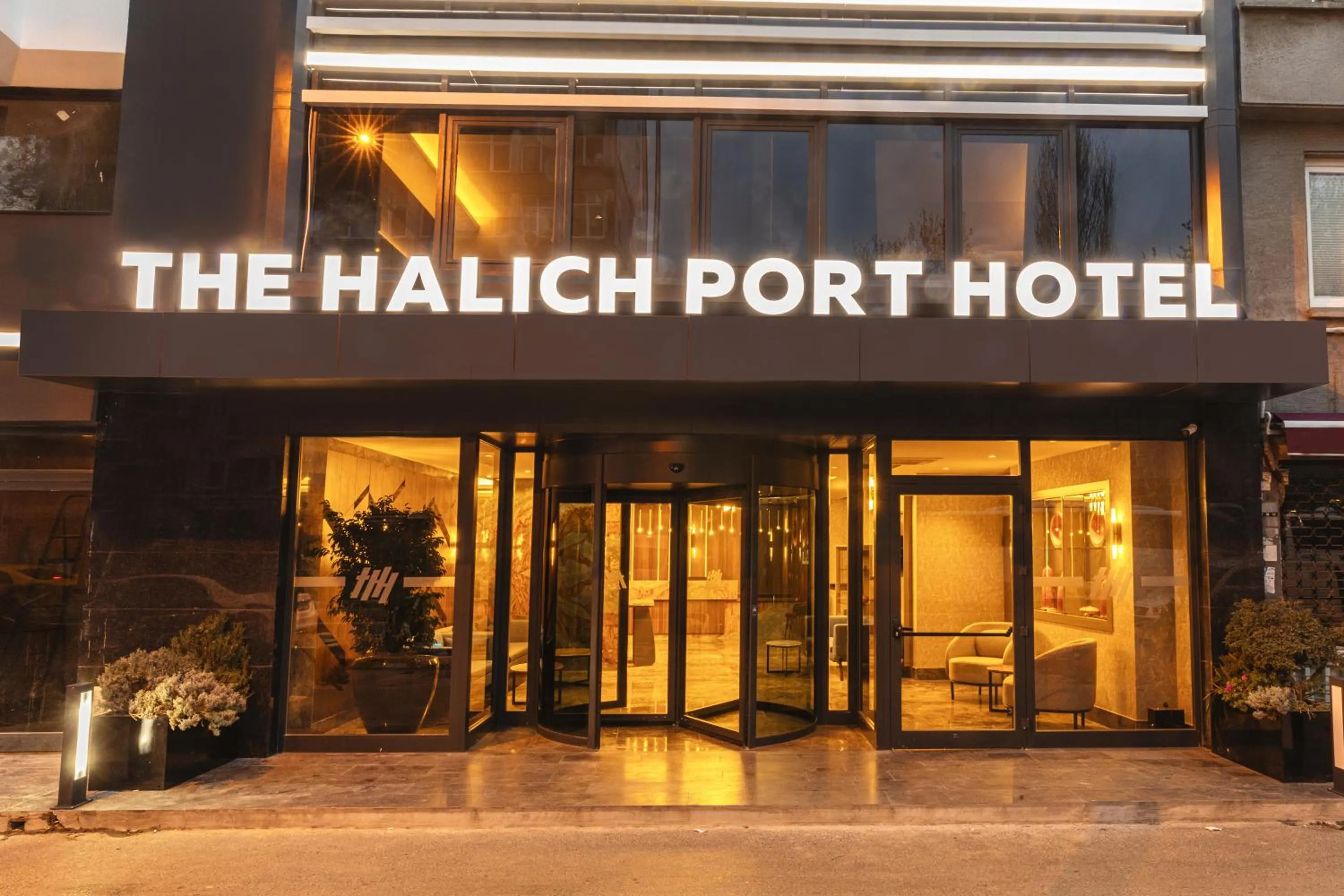 Facade/entrance in Csk The Halich Port İstanbul