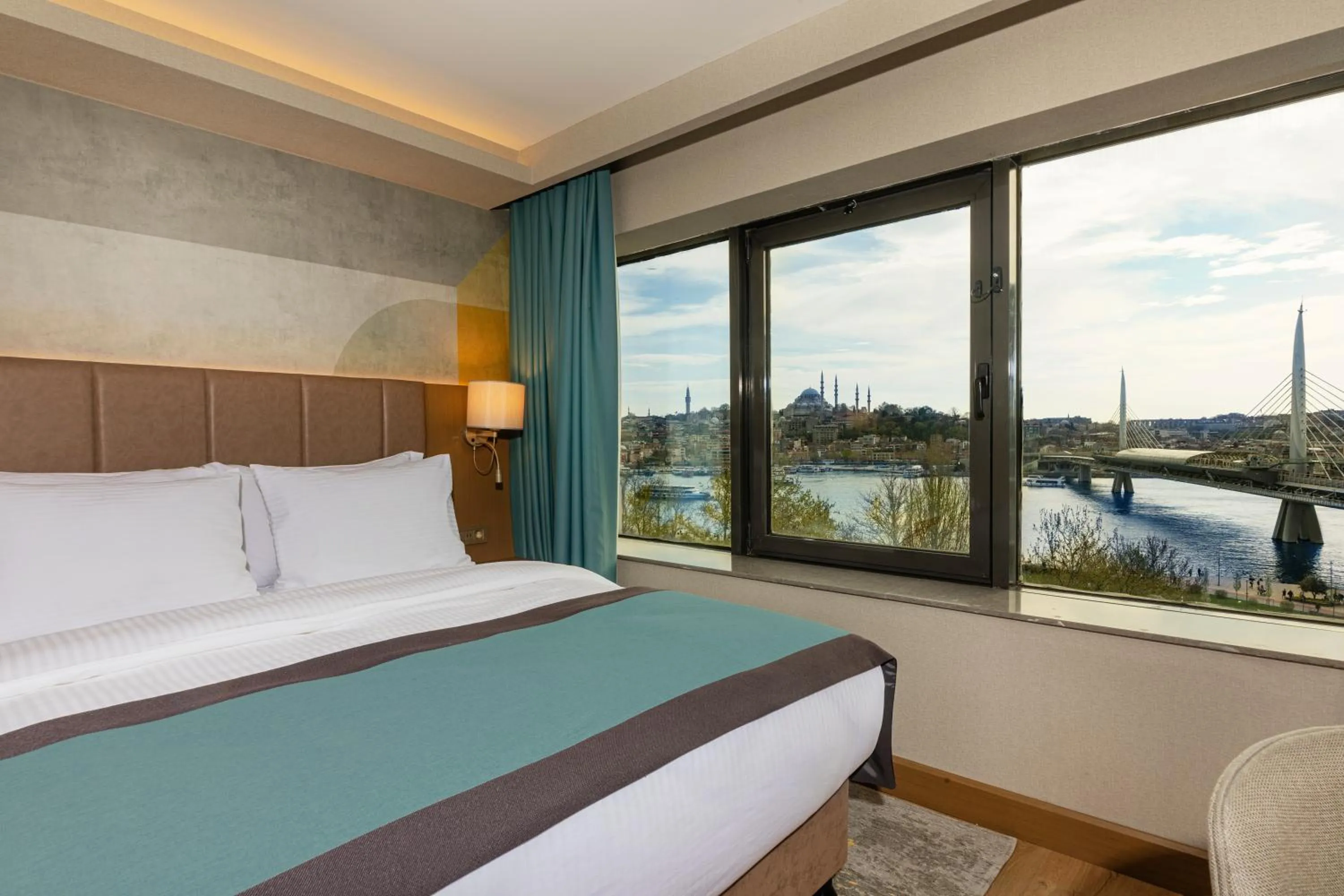 View (from property/room), Bed in Csk The Halich Port İstanbul