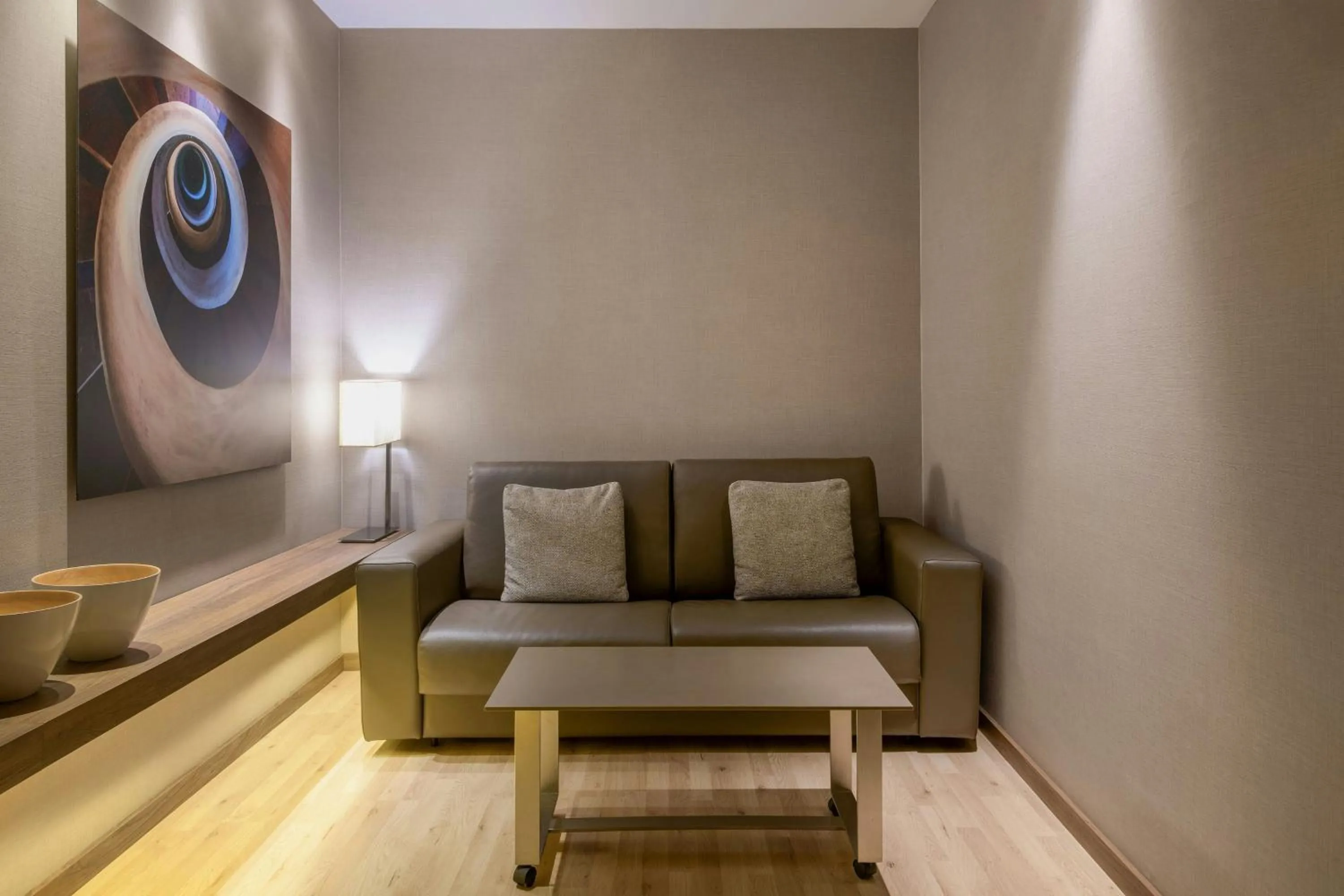 Photo of the whole room in AC Hotel La Finca by Marriott