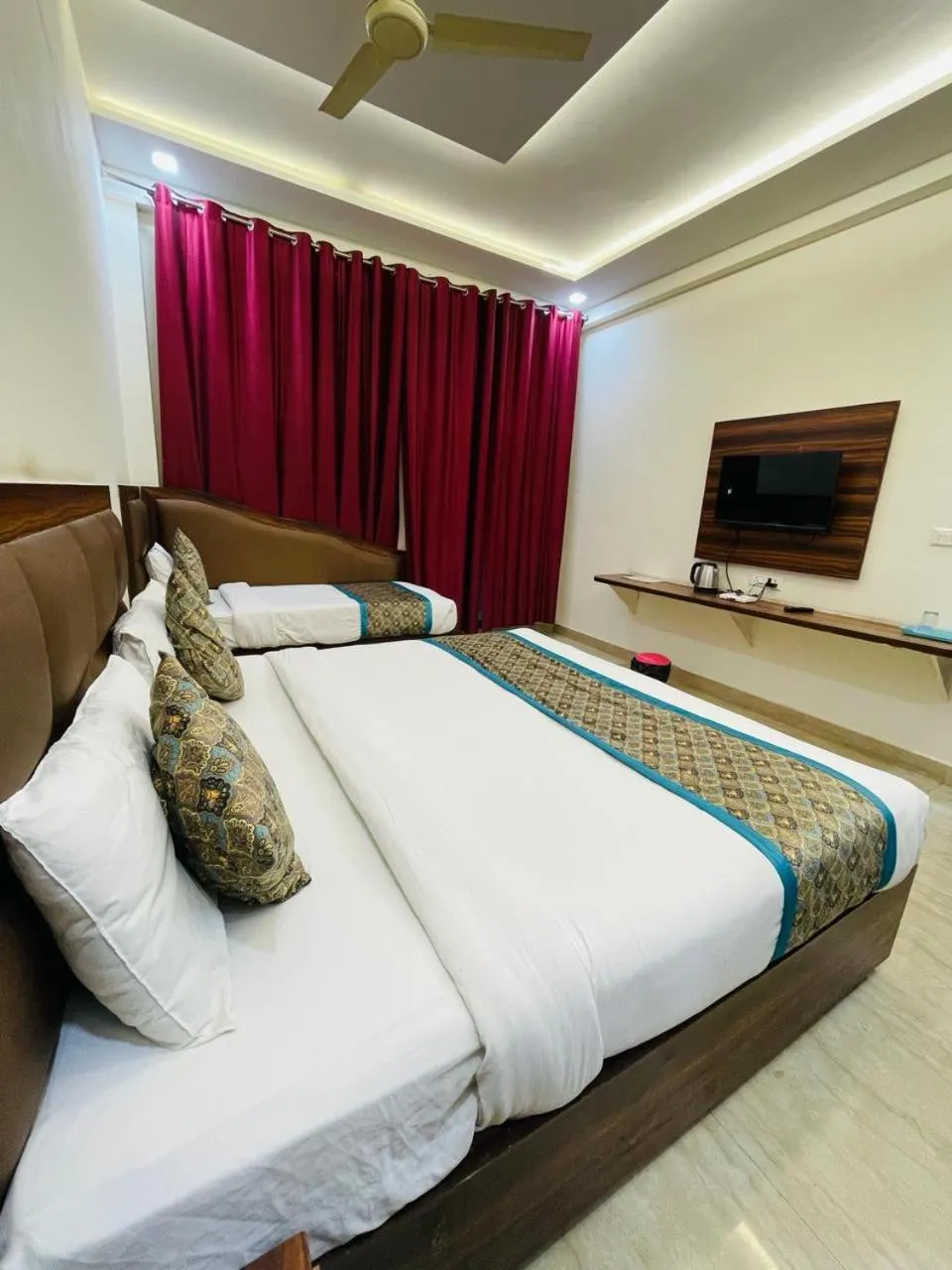 TV and multimedia, Bed in Hotel The Golden Taj By The Golden Taj group & Hotels