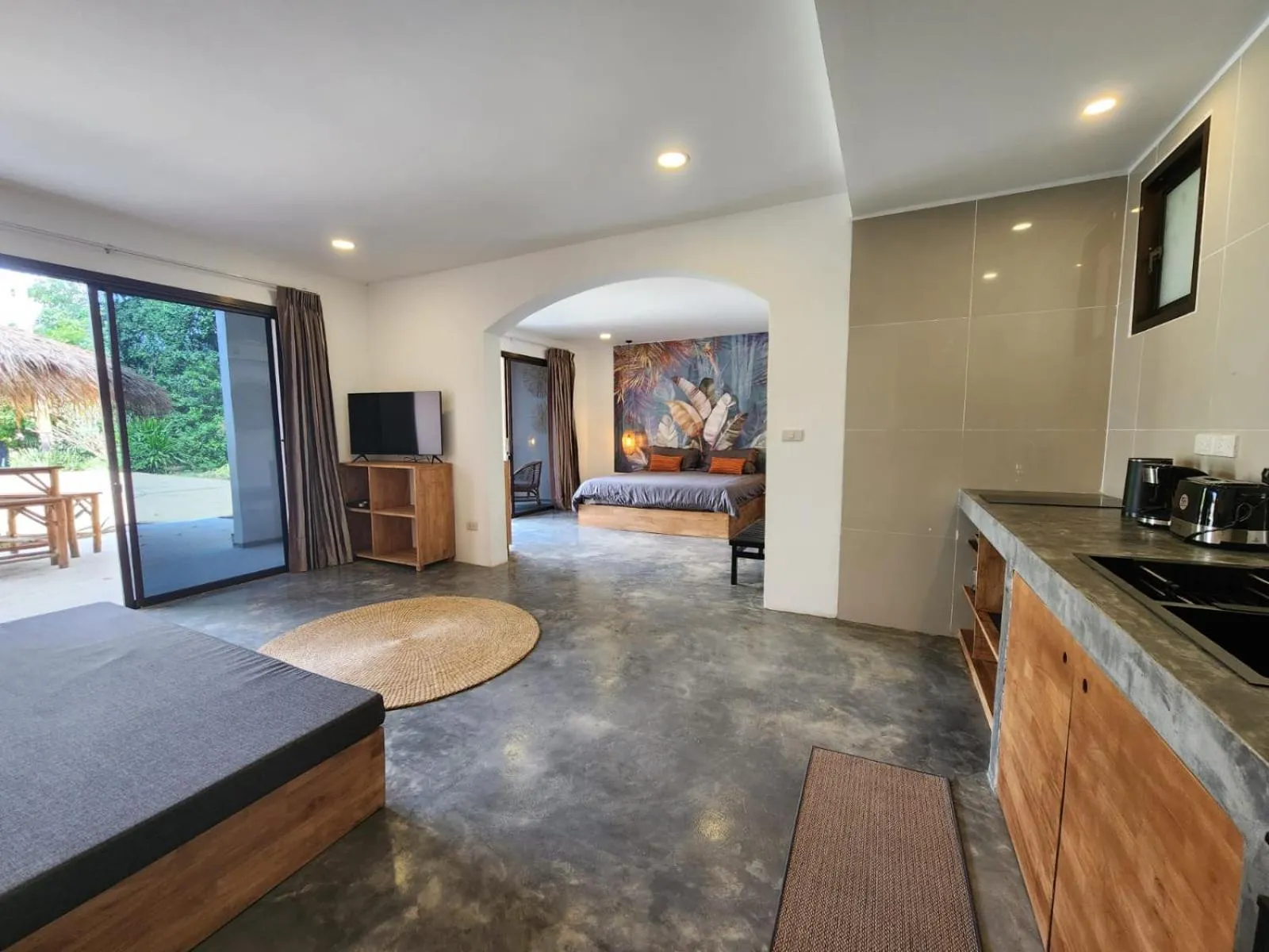 Kitchen or kitchenette, Bed in Zibá Home Suites