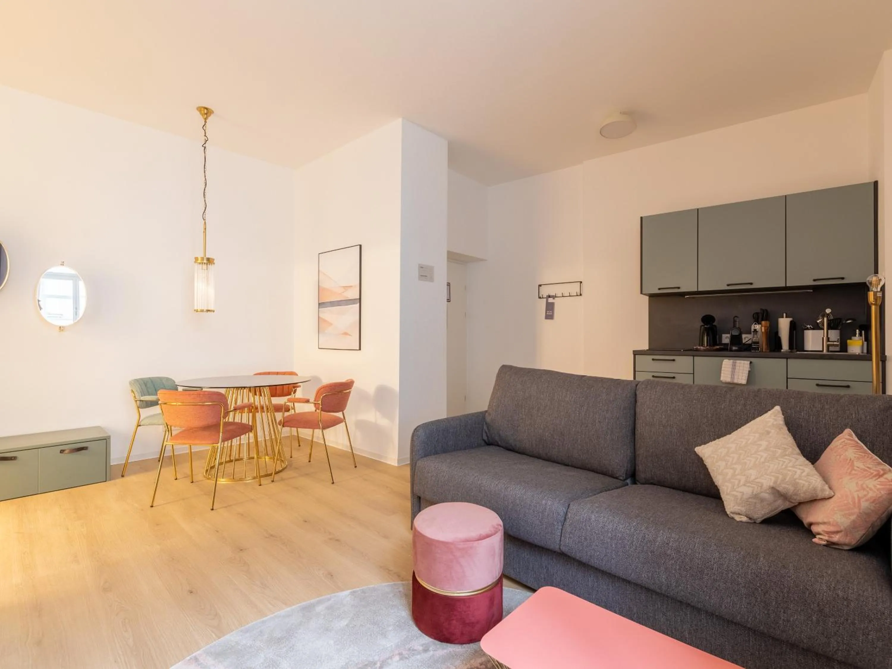 Kitchen or kitchenette in Limehome Klagenfurt Goessgasse