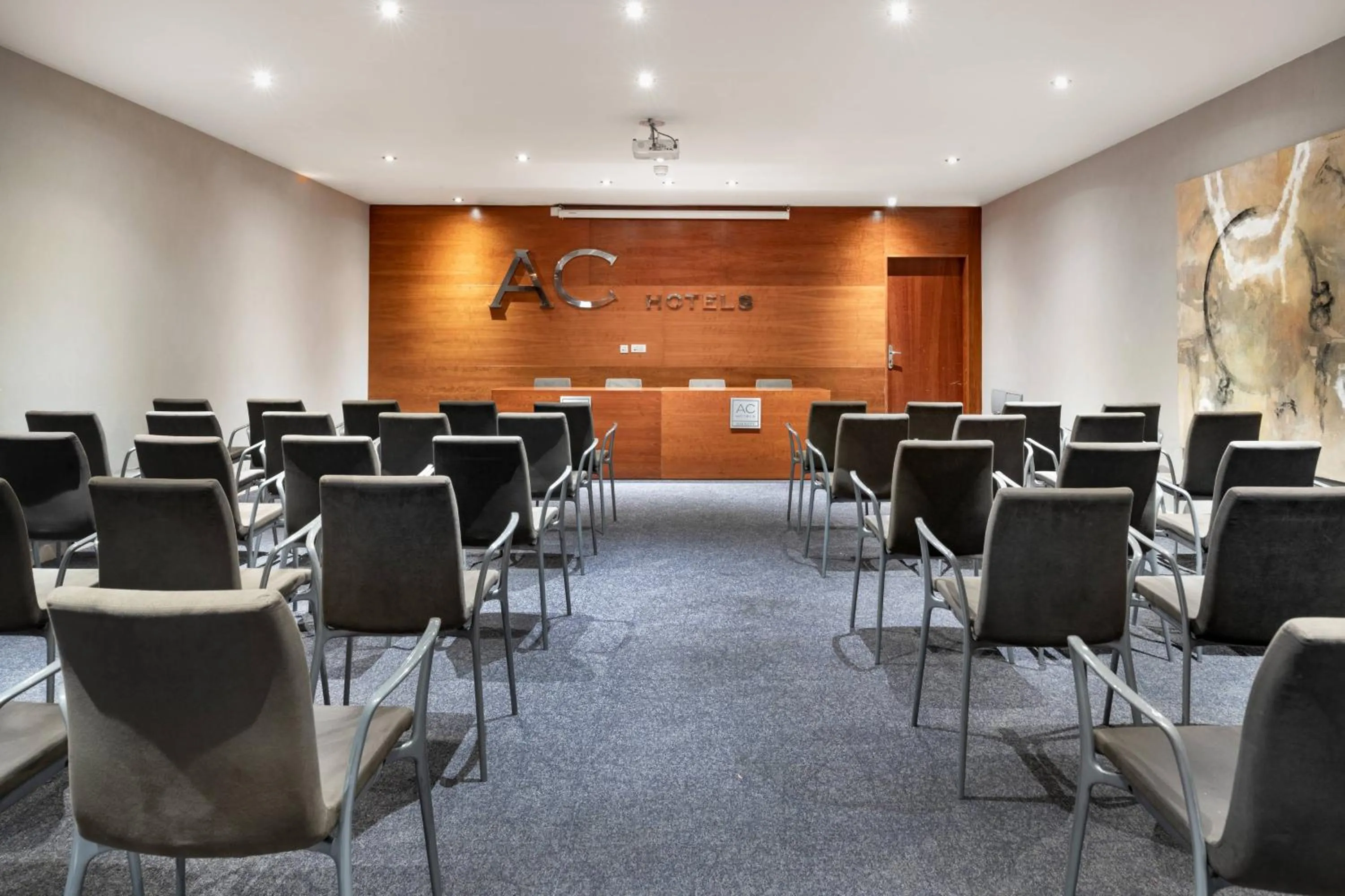 Entertainment in AC Hotel Badajoz by Marriott