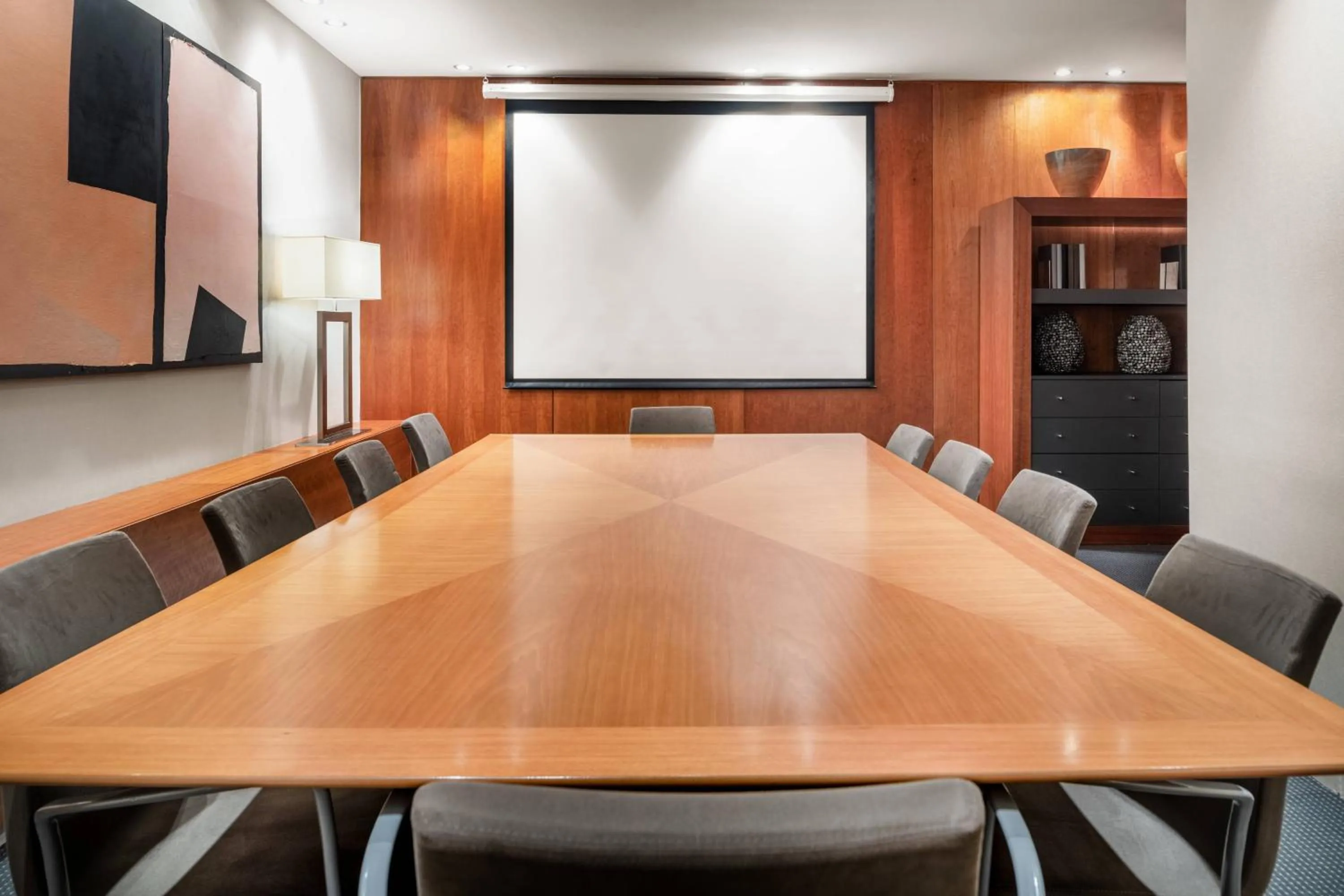 Meeting/conference room in AC Hotel Badajoz by Marriott