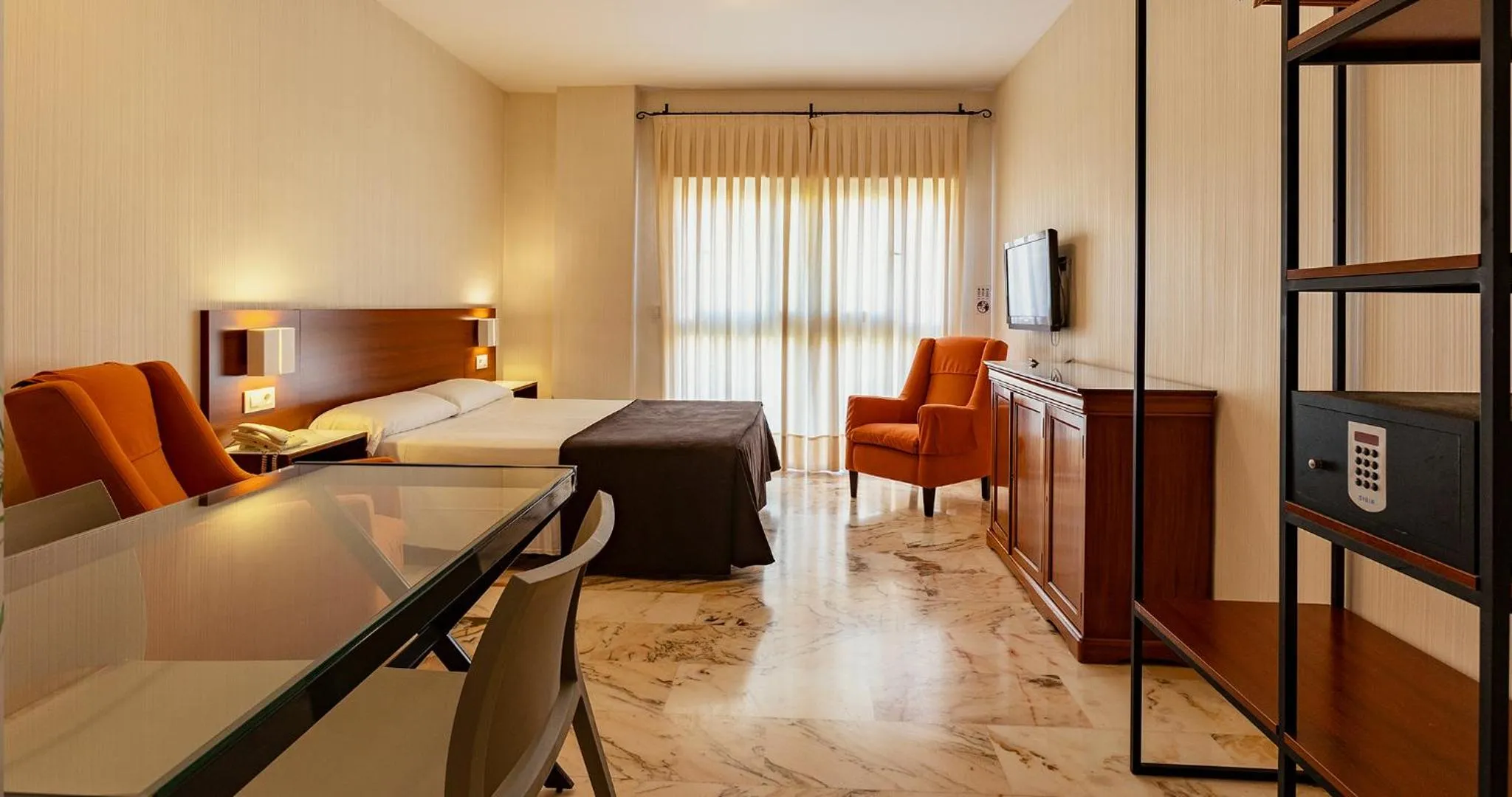 Photo of the whole room, Bed in Apartamentos Vértice Bib Rambla