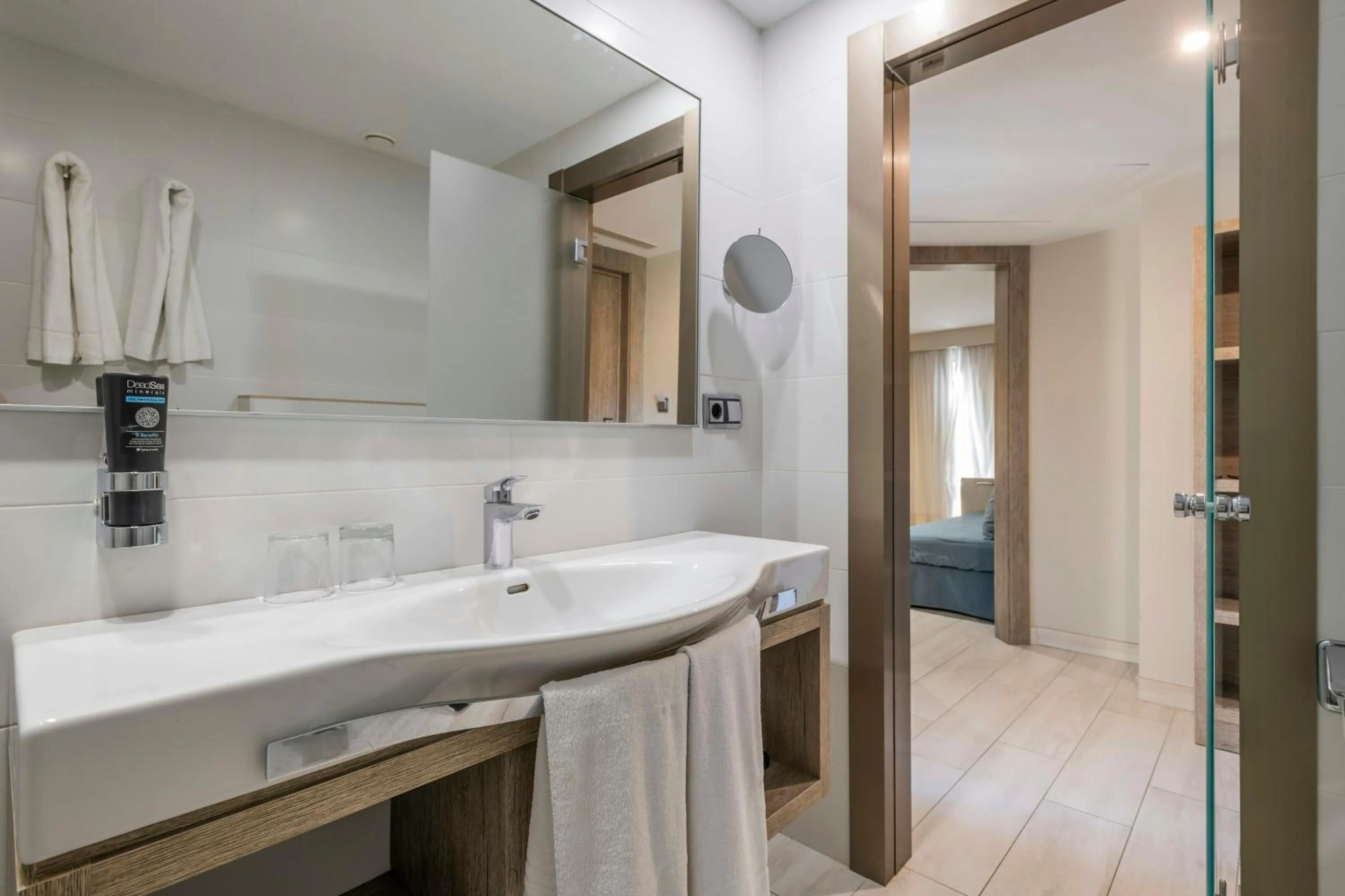 Bathroom in Leonardo Royal Hotel Mallorca Palmanova Bay