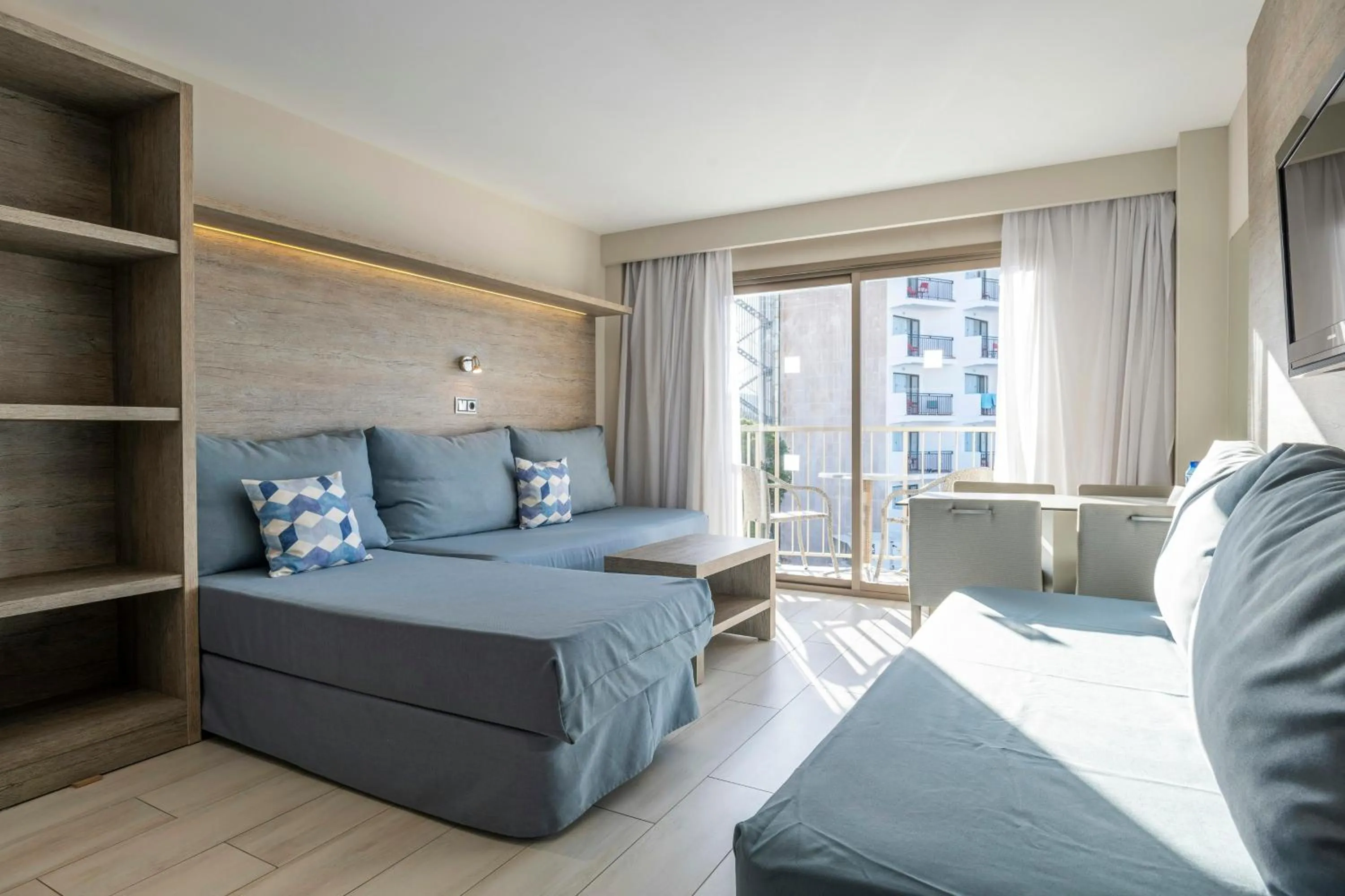 Photo of the whole room in Leonardo Royal Hotel Mallorca Palmanova Bay