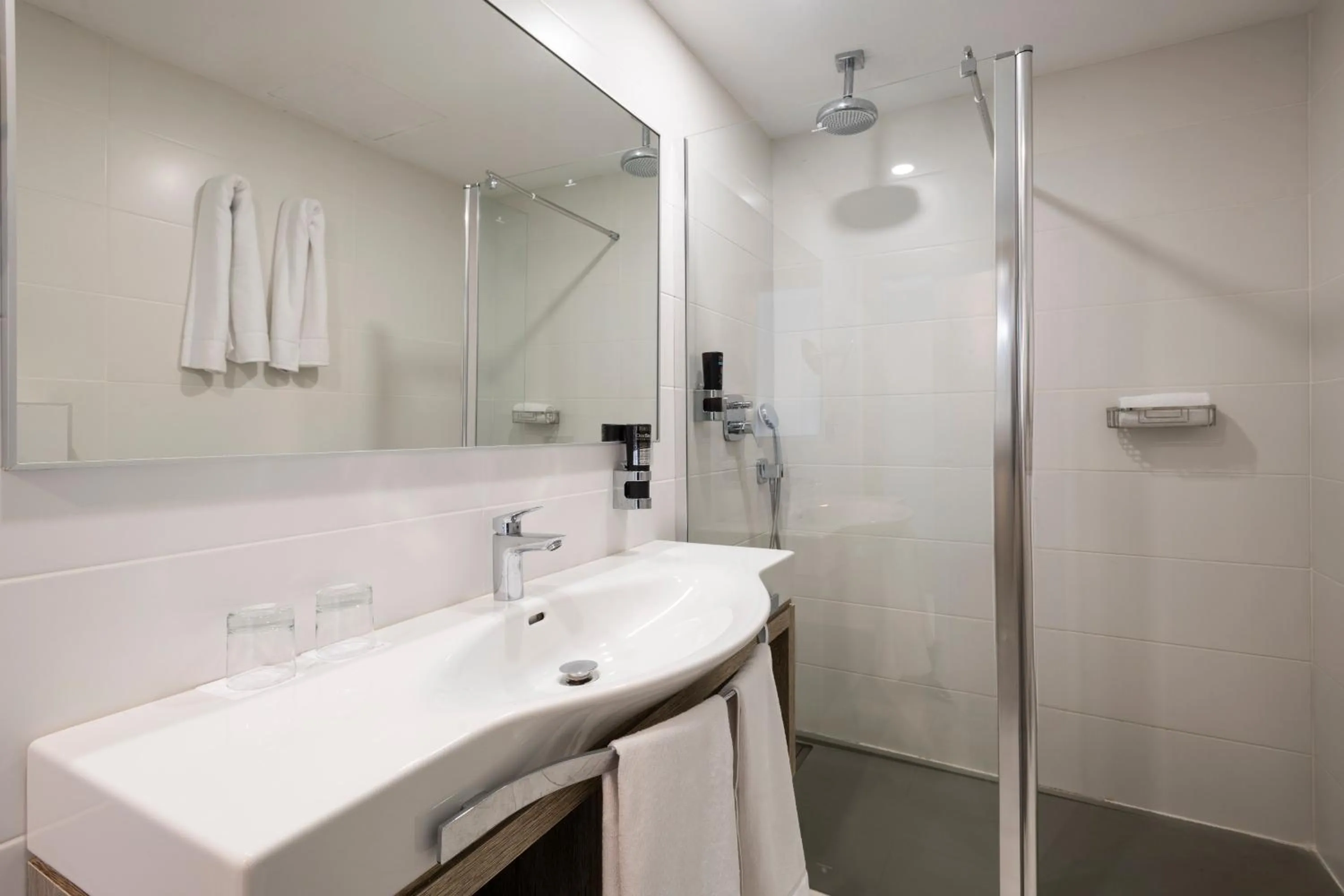 Bathroom in Leonardo Royal Hotel Mallorca Palmanova Bay