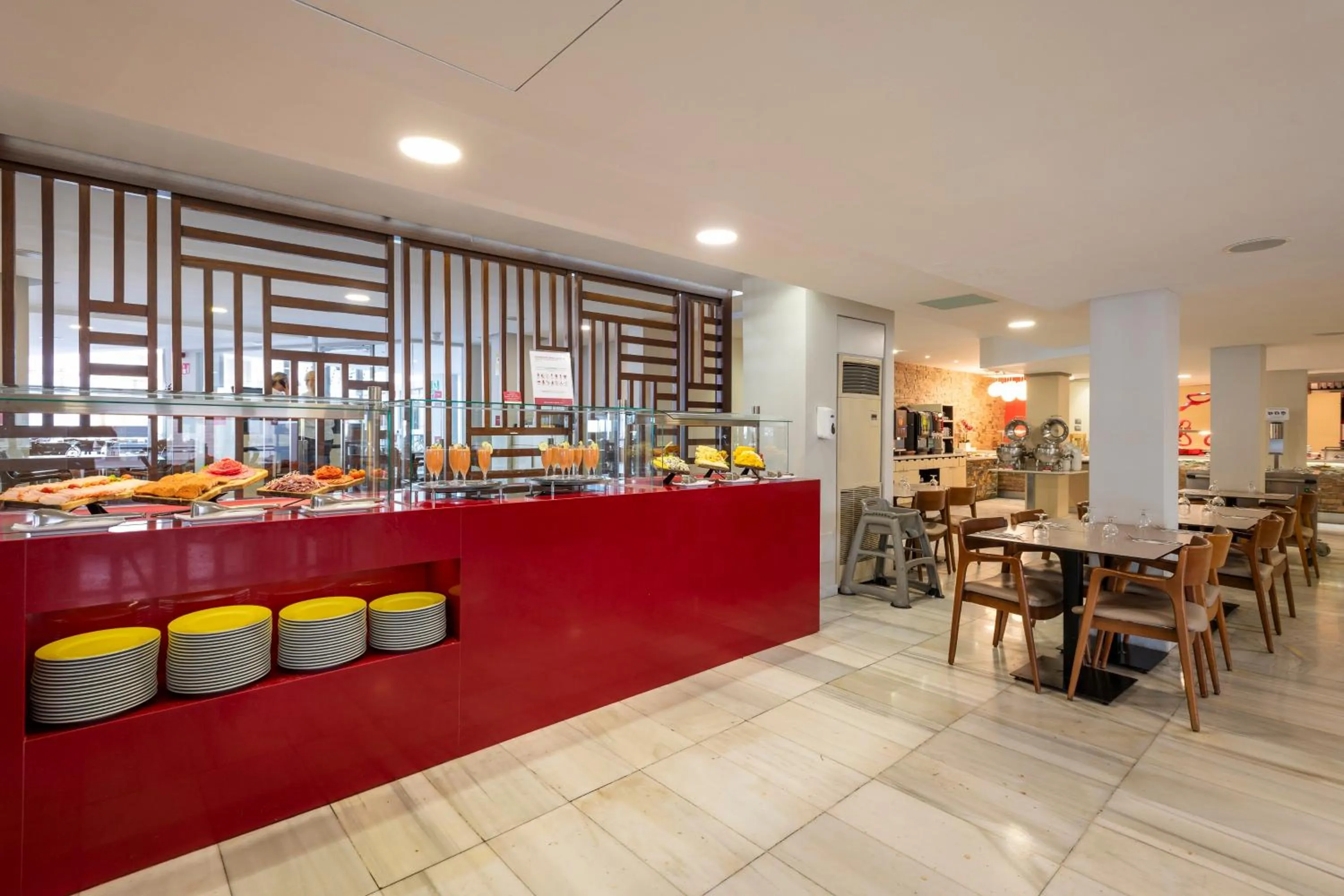 Restaurant/places to eat in Leonardo Royal Hotel Mallorca Palmanova Bay