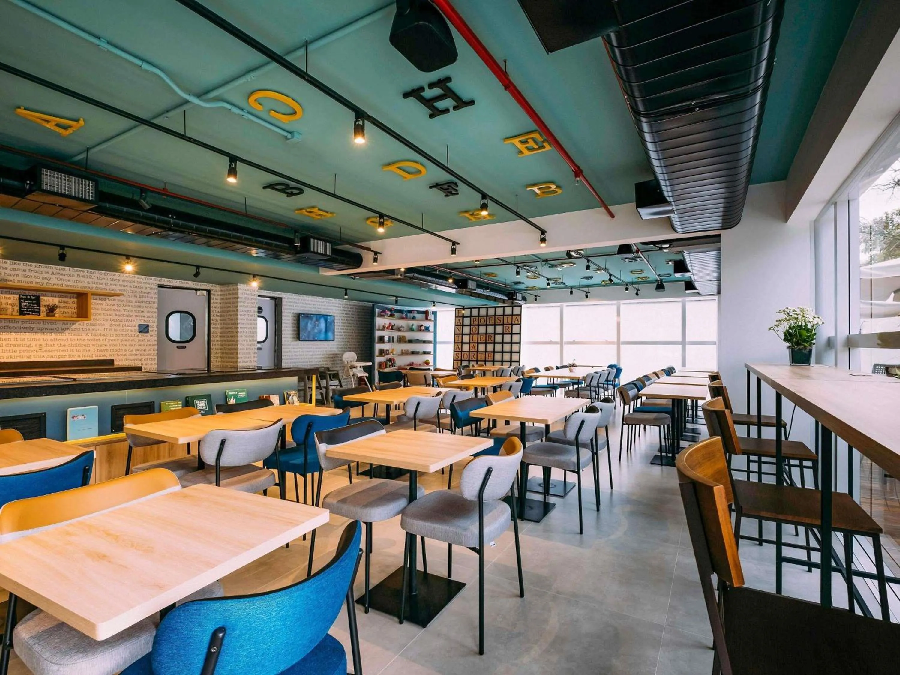 Restaurant/places to eat in ibis Styles Poços de Caldas